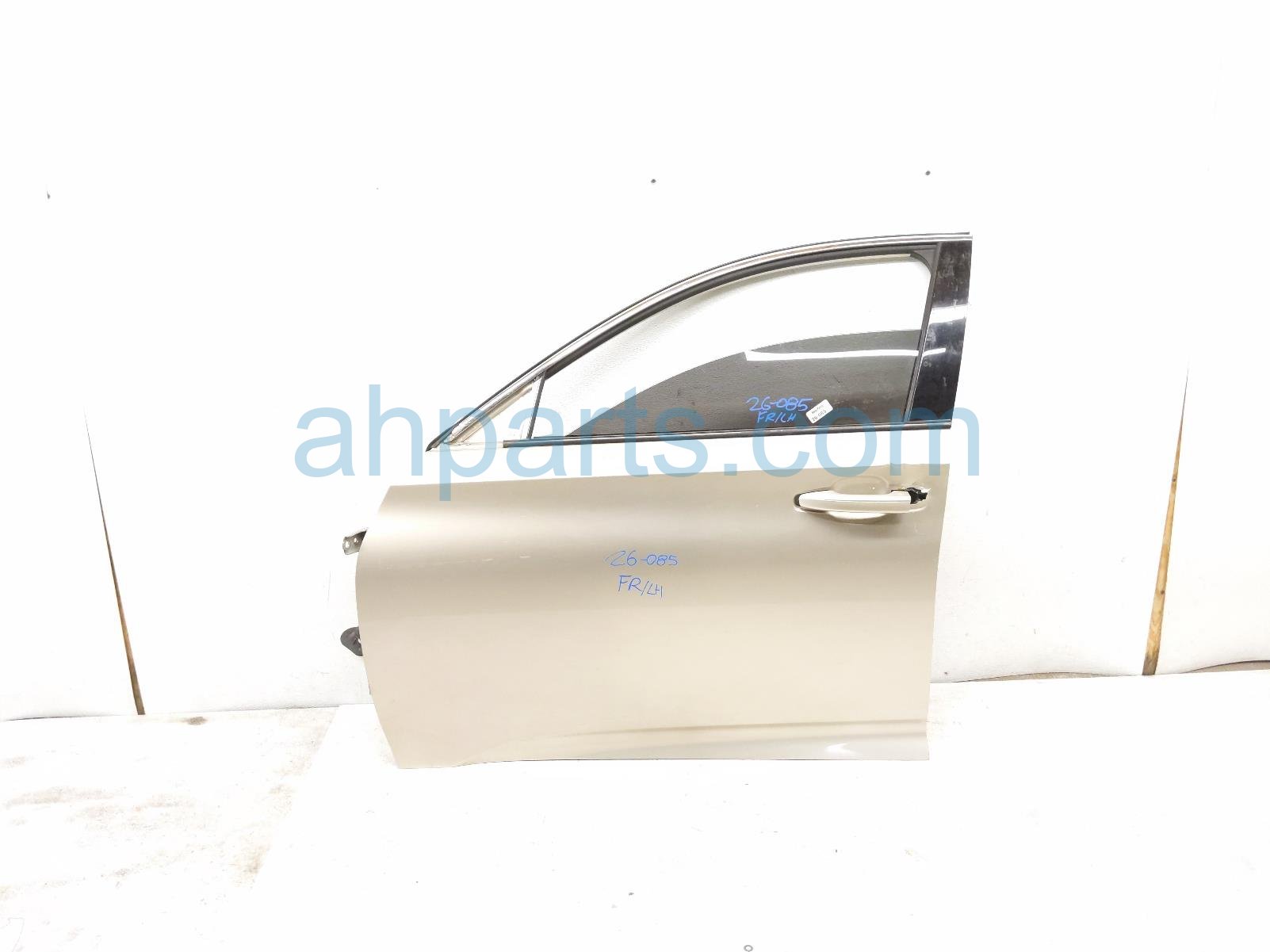 Honda FR/LH DOOR - GOLD - NO MIRROR/TRIM Honda FR/LH DOOR - GOLD - NO MIRROR/TRIM