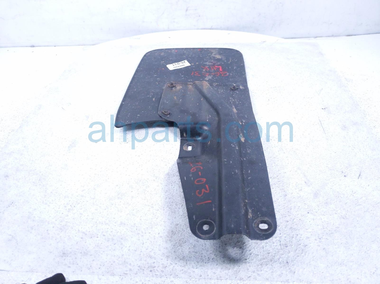 2004 Toyota Tacoma Rear Driver Mud Flap / Splash Guard 76626 04050 Replacement 2004 Toyota Tacoma Rear Driver Mud Flap / Splash Guard 76626 04050 Replacement thumbnail