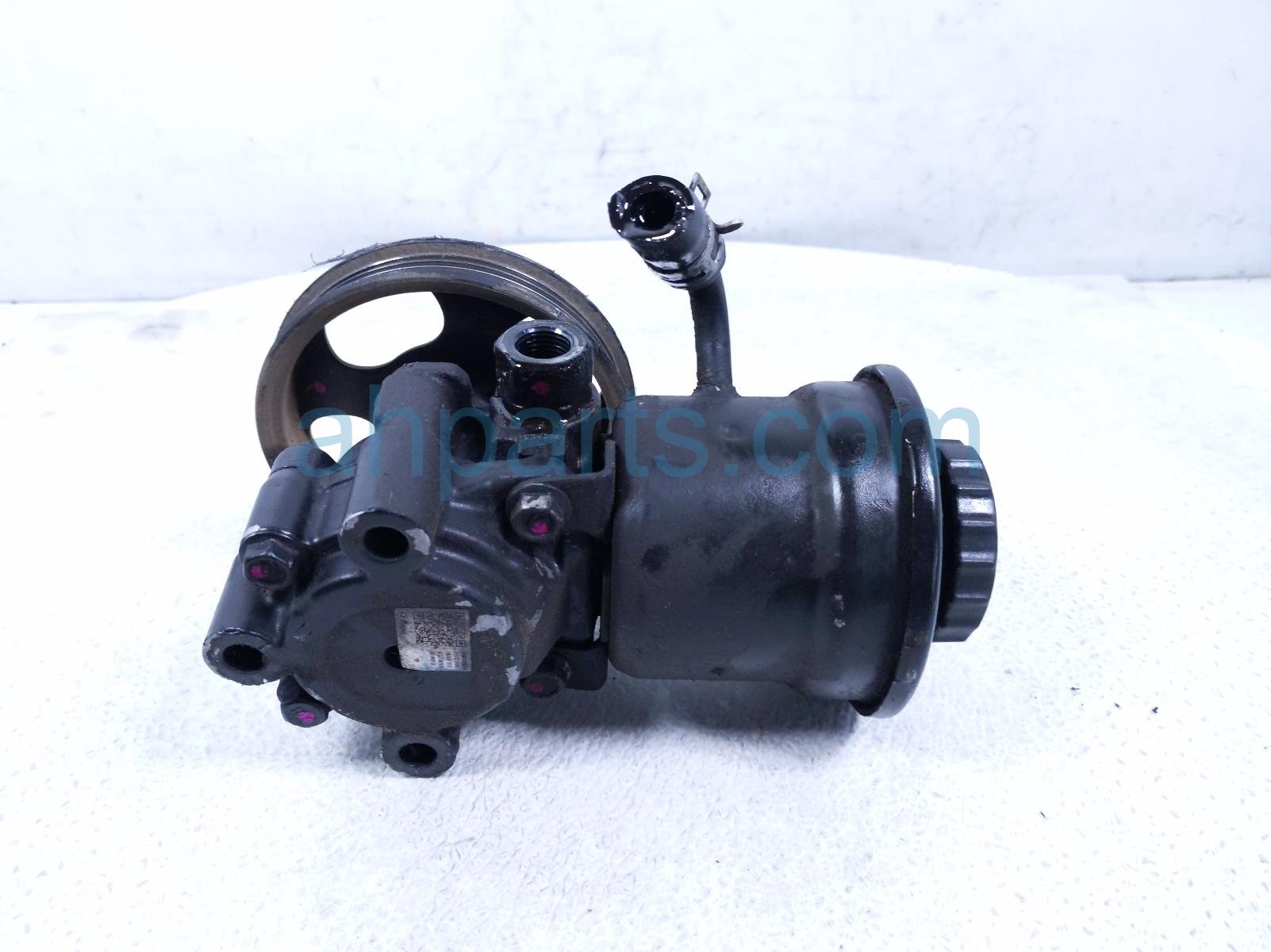 2004 Toyota Tacoma Power Steering Pump W/reservoir 44310 04120 Replacement 2004 Toyota Tacoma Power Steering Pump W/reservoir 44310 04120 Replacement thumbnail