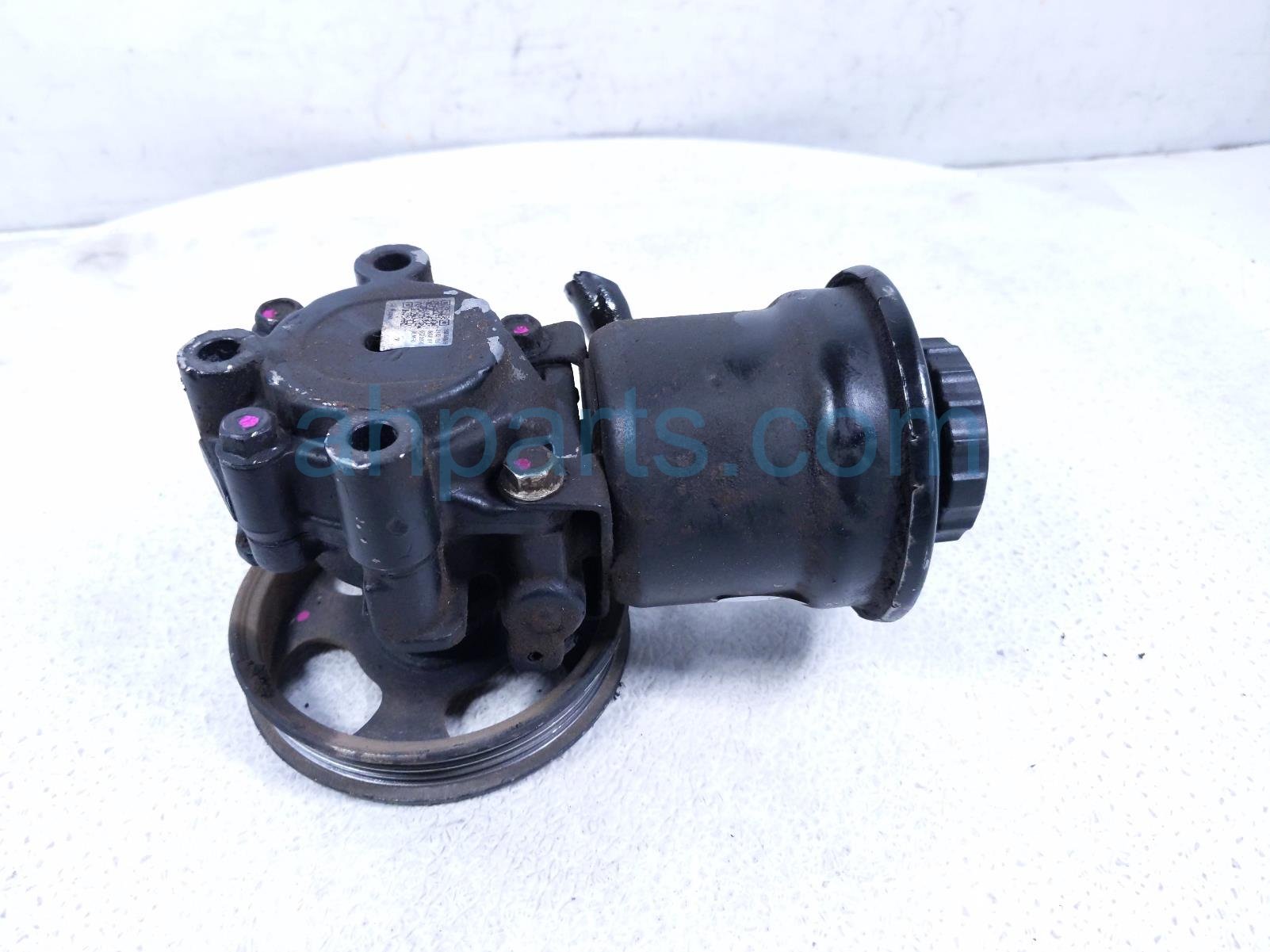 2004 Toyota Tacoma Power Steering Pump W/reservoir 44310 04120 Replacement 2004 Toyota Tacoma Power Steering Pump W/reservoir 44310 04120 Replacement thumbnail