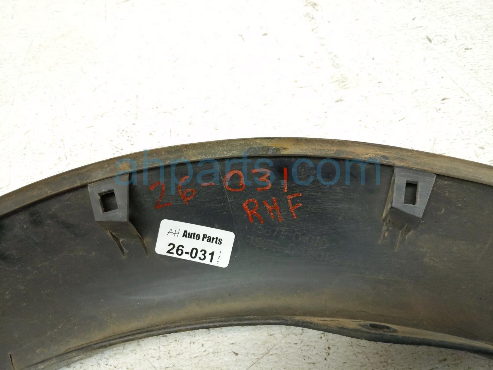 2004 Toyota Tacoma Front Passenger Fender Flare Molding Black 75871 04010 Replacement 2004 Toyota Tacoma Front Passenger Fender Flare Molding Black 75871 04010 Replacement thumbnail