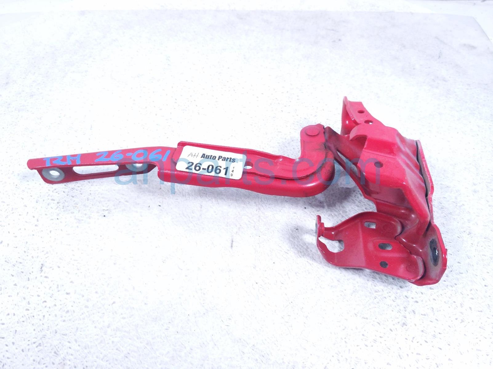 Honda RH HOOD HINGE - RED