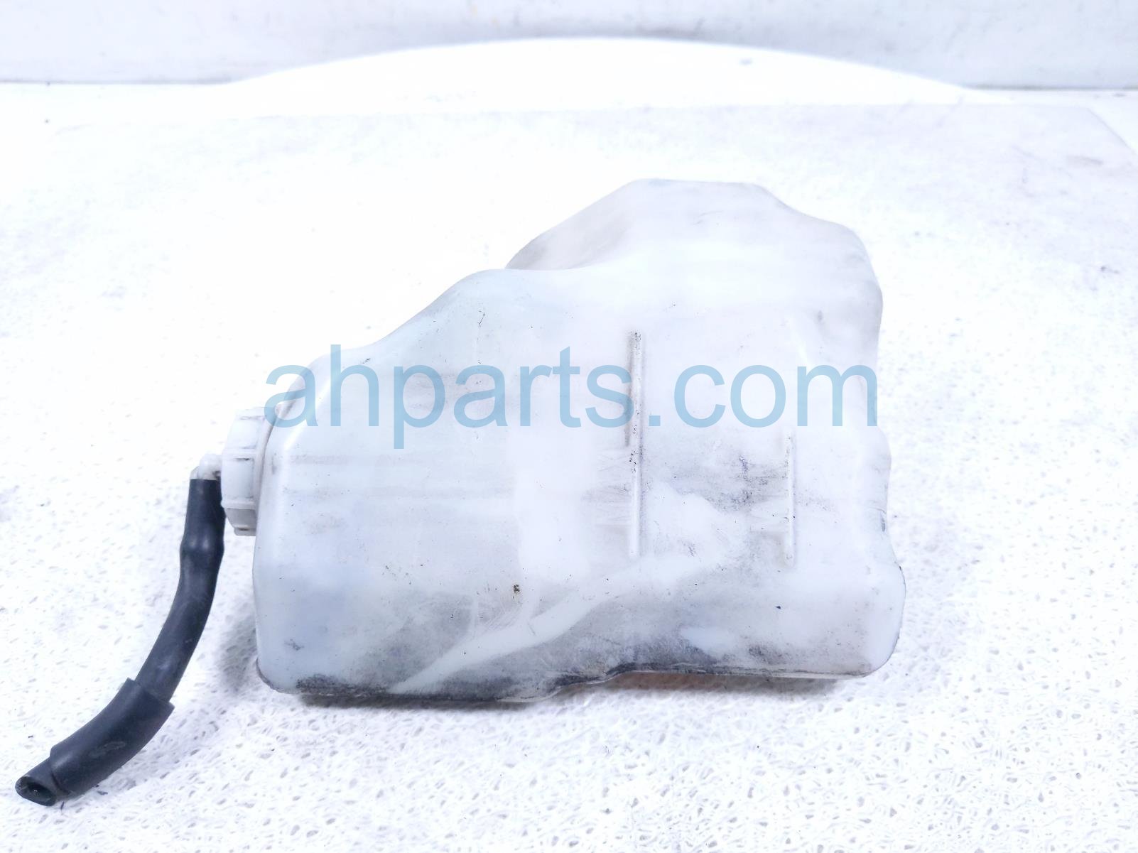 COOLANT OVERFLOW RESERVOIR TANK