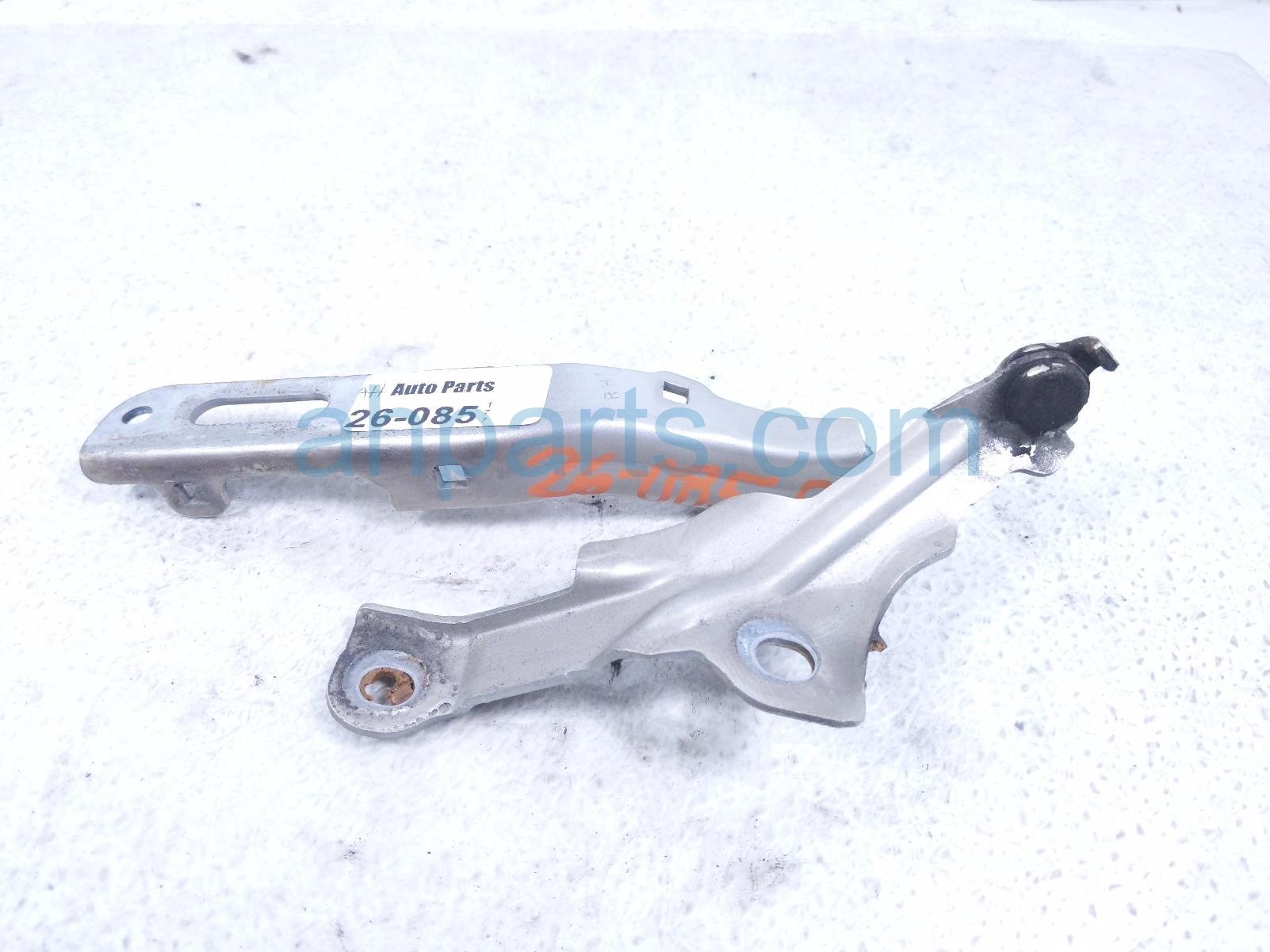 Honda RH HOOD HINGE - GOLD - SDN