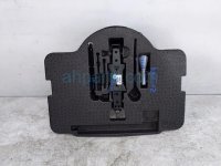 Honda JACK & TOOLS W/ FOAM HOLDER Honda JACK & TOOLS W/ FOAM HOLDER