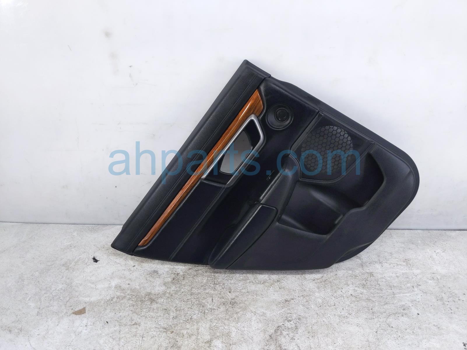 Honda RR/LH INTERIOR DOOR PANEL - GREY/BLK