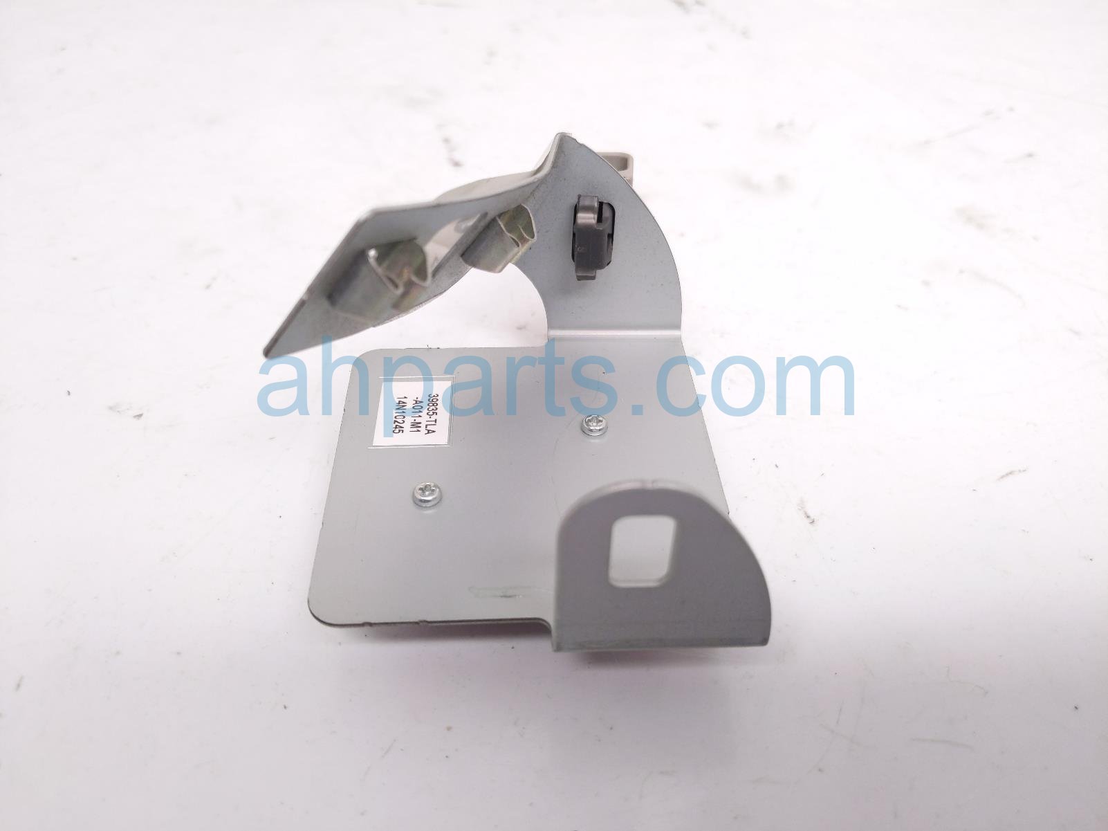 2022 Honda CR V Gps Antenna W/ Bracket 39835 TLA A01 Replacement 2022 Honda CR V Gps Antenna W/ Bracket 39835 TLA A01 Replacement thumbnail