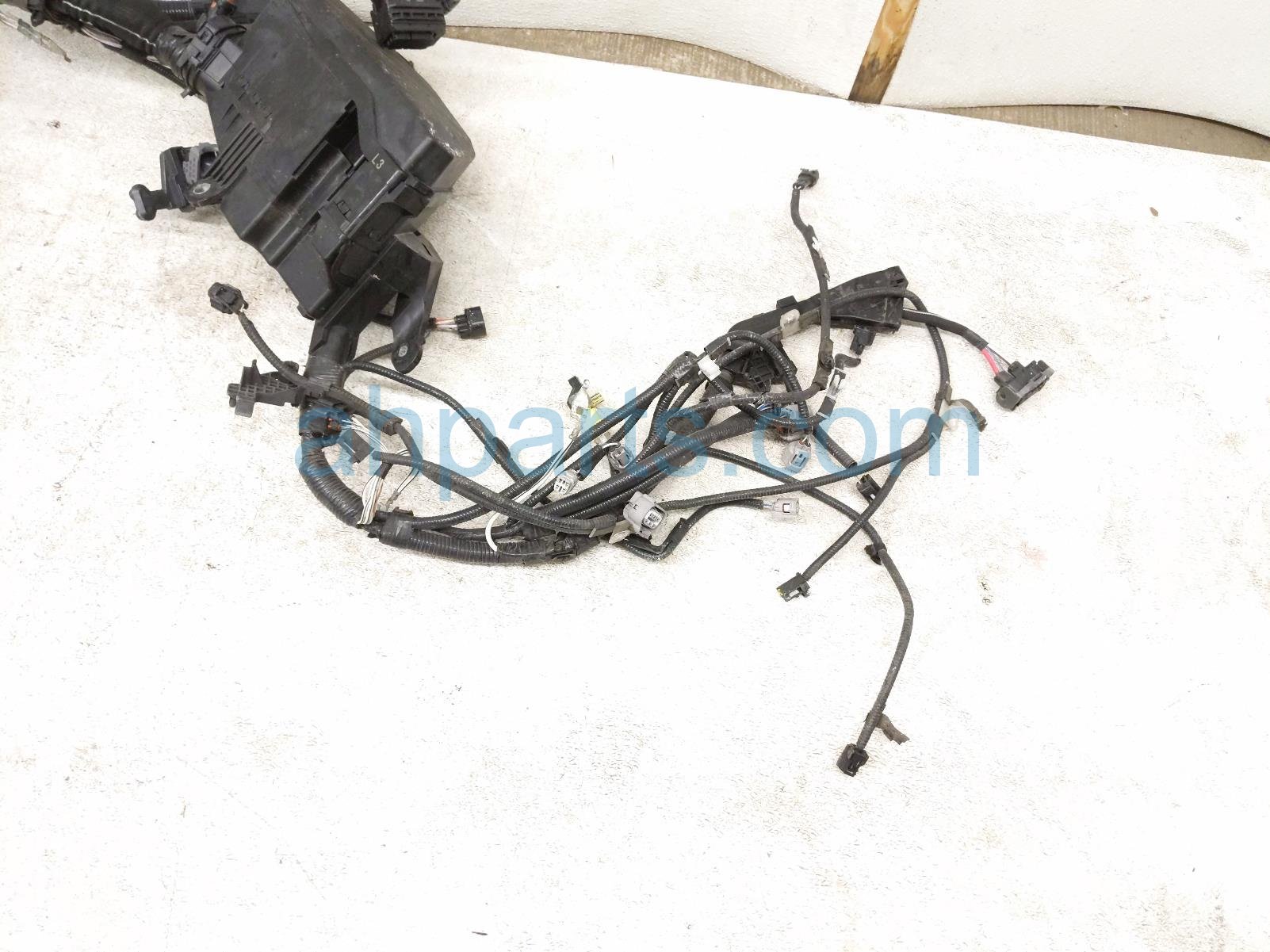 2019 Toyota Rav 4 Engine Room Wire Harness Xle Hyb 82111 0R590 Replacement 2019 Toyota Rav 4 Engine Room Wire Harness Xle Hyb 82111 0R590 Replacement thumbnail