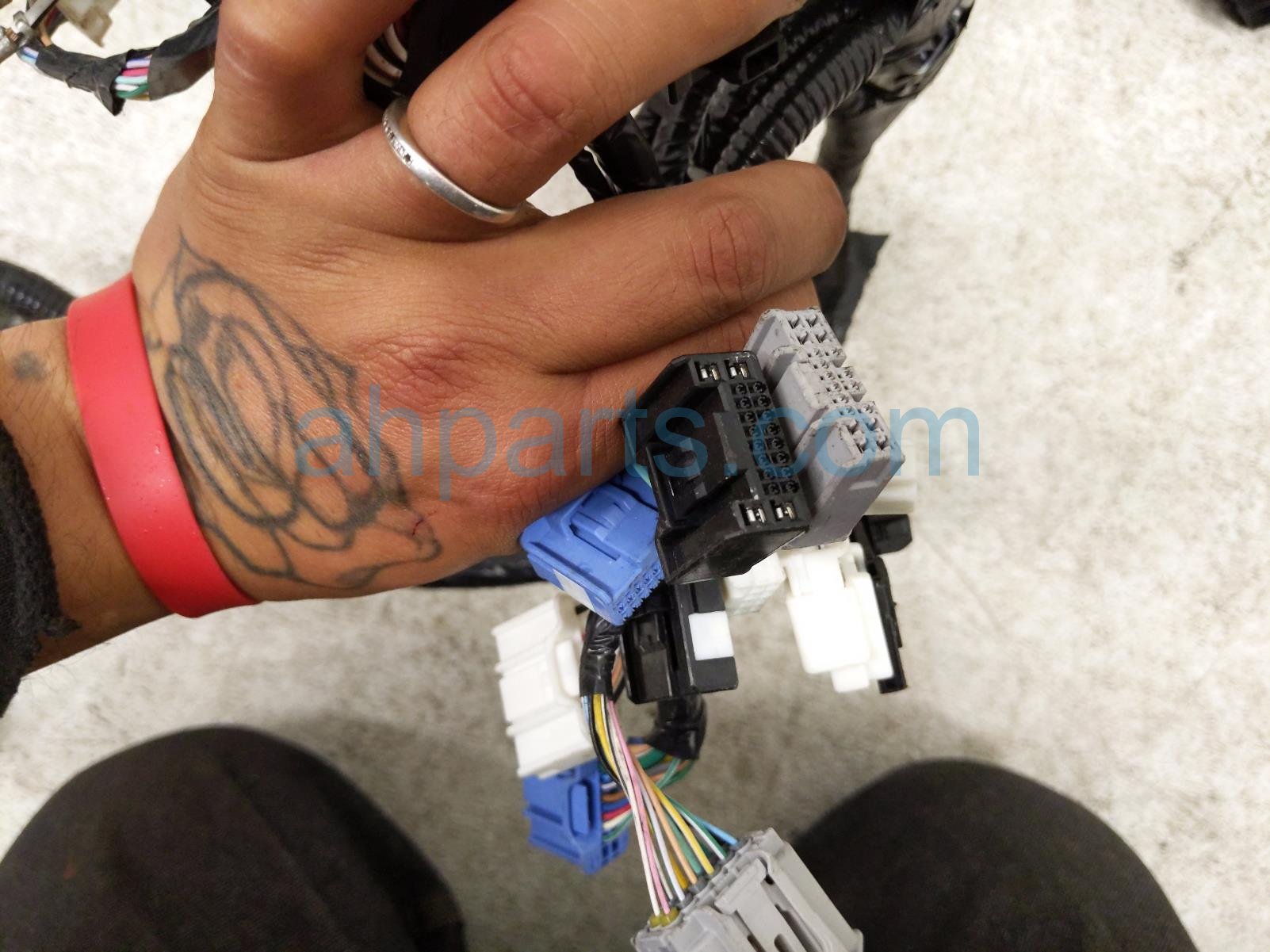 2019 Toyota Rav 4 Engine Room Wire Harness Xle Hyb 82111 0R590 Replacement 2019 Toyota Rav 4 Engine Room Wire Harness Xle Hyb 82111 0R590 Replacement thumbnail