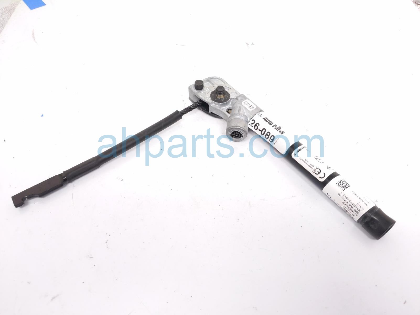 Tesla FR/RH BELT PRETENSIONER - BLACK