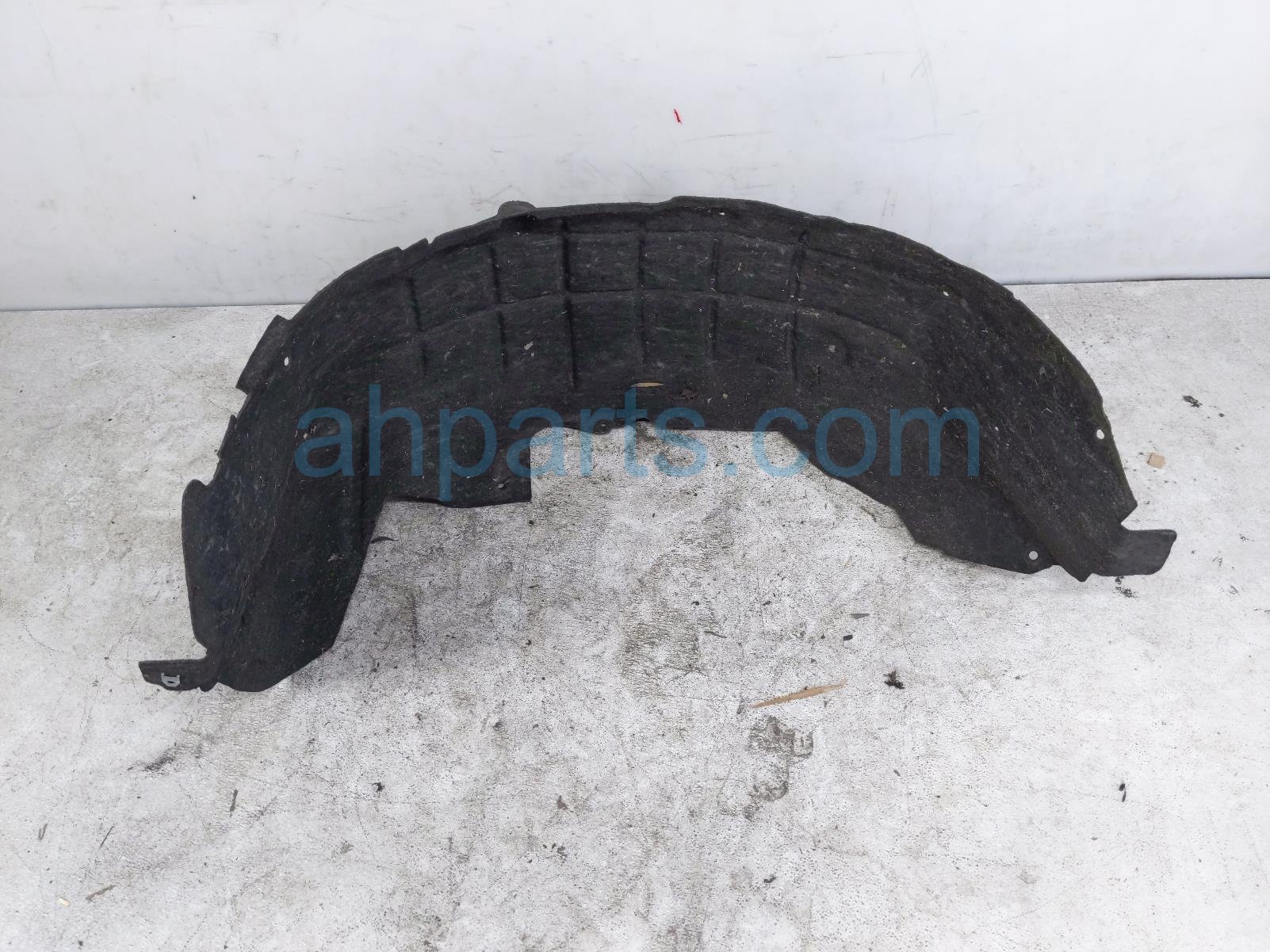 Nissan RR/RH INNER FENDER LINER Nissan RR/RH INNER FENDER LINER