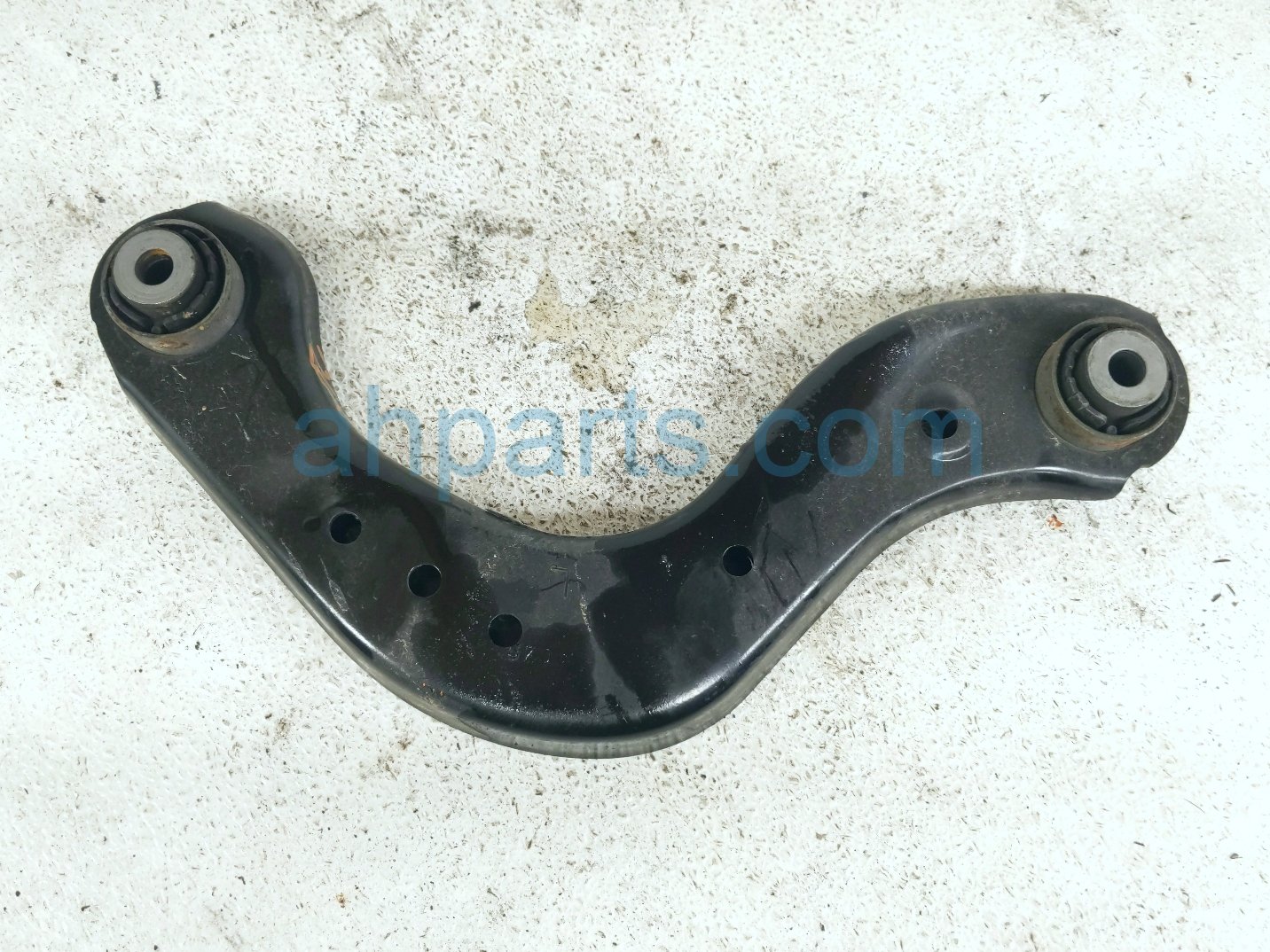 Honda RR/LH UPPER CONTROL ARM -