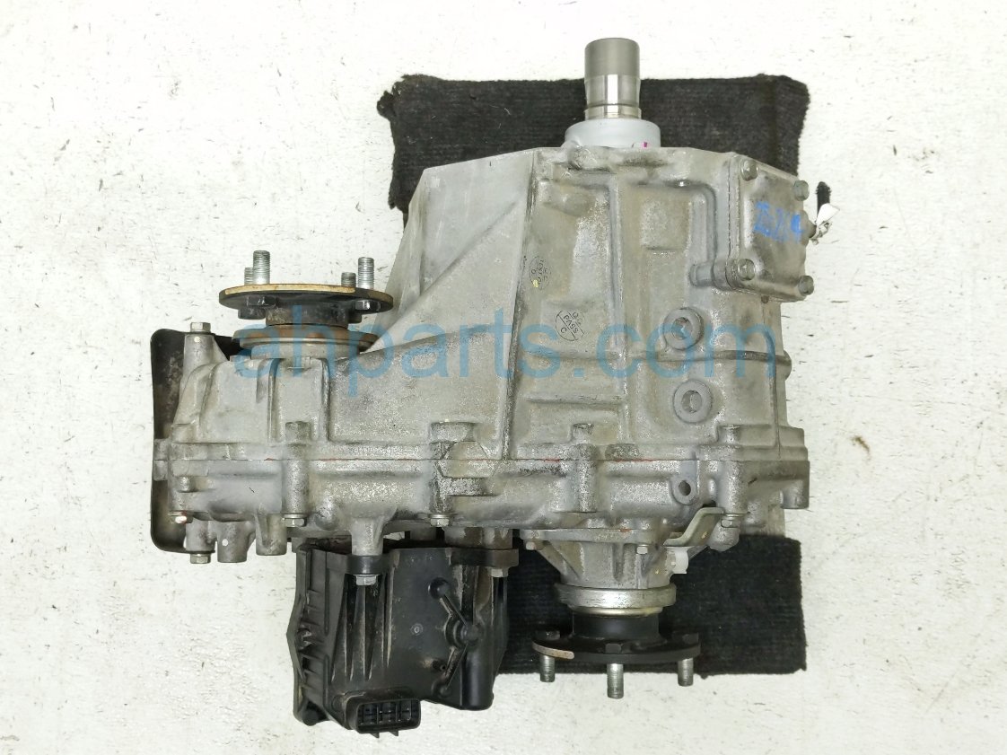 $395 Toyota TRANSFER CASE ASSY - 4X4 A.T 3.5L $395 Toyota TRANSFER CASE ASSY - 4X4 A.T 3.5L