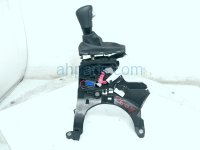 Honda A/T FLOOR SHIFTER W/KNOB - 2.0L Honda A/T FLOOR SHIFTER W/KNOB - 2.0L