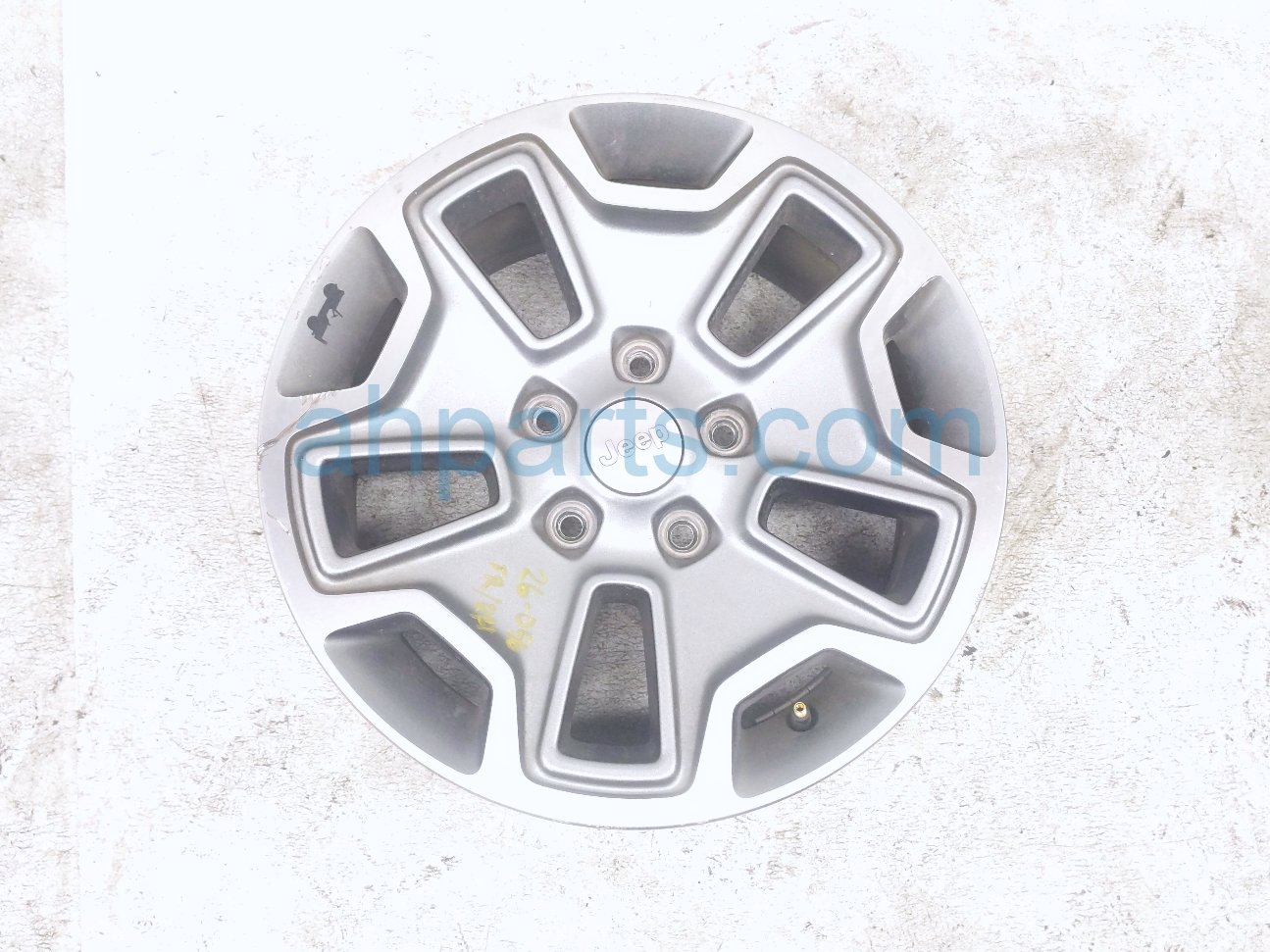 Jeep FR/RH WHEEL / RIM