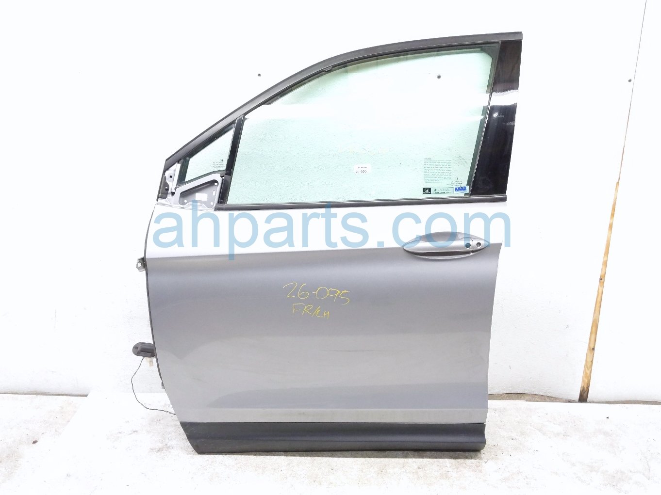 Honda FR/LH DOOR - SILVER - NO MIRROR/TRIM