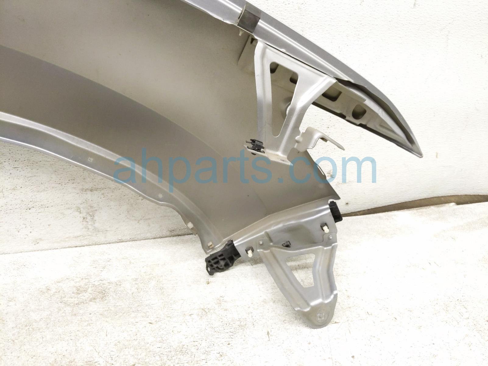 2023 Honda Ridgeline Front Driver Fender Silver *dent 60261 T6Z A00ZZ Replacement 2023 Honda Ridgeline Front Driver Fender Silver *dent 60261 T6Z A00ZZ Replacement thumbnail