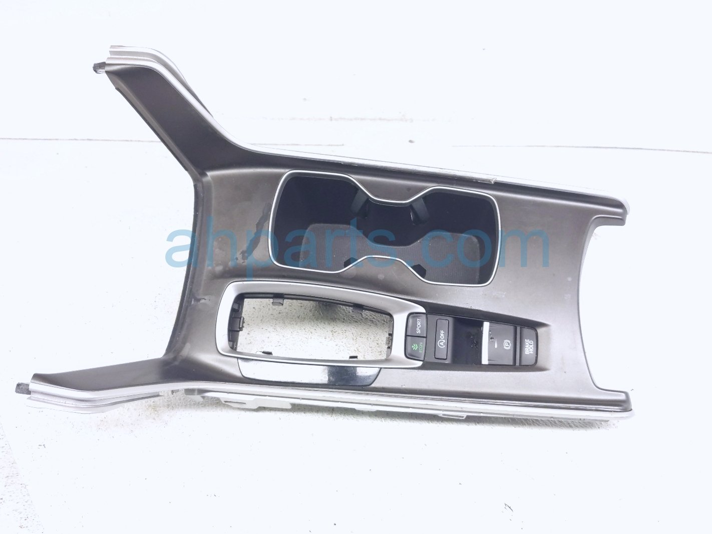 Honda CENTER CONSOLE UPPER TRIM BEZEL-BLK