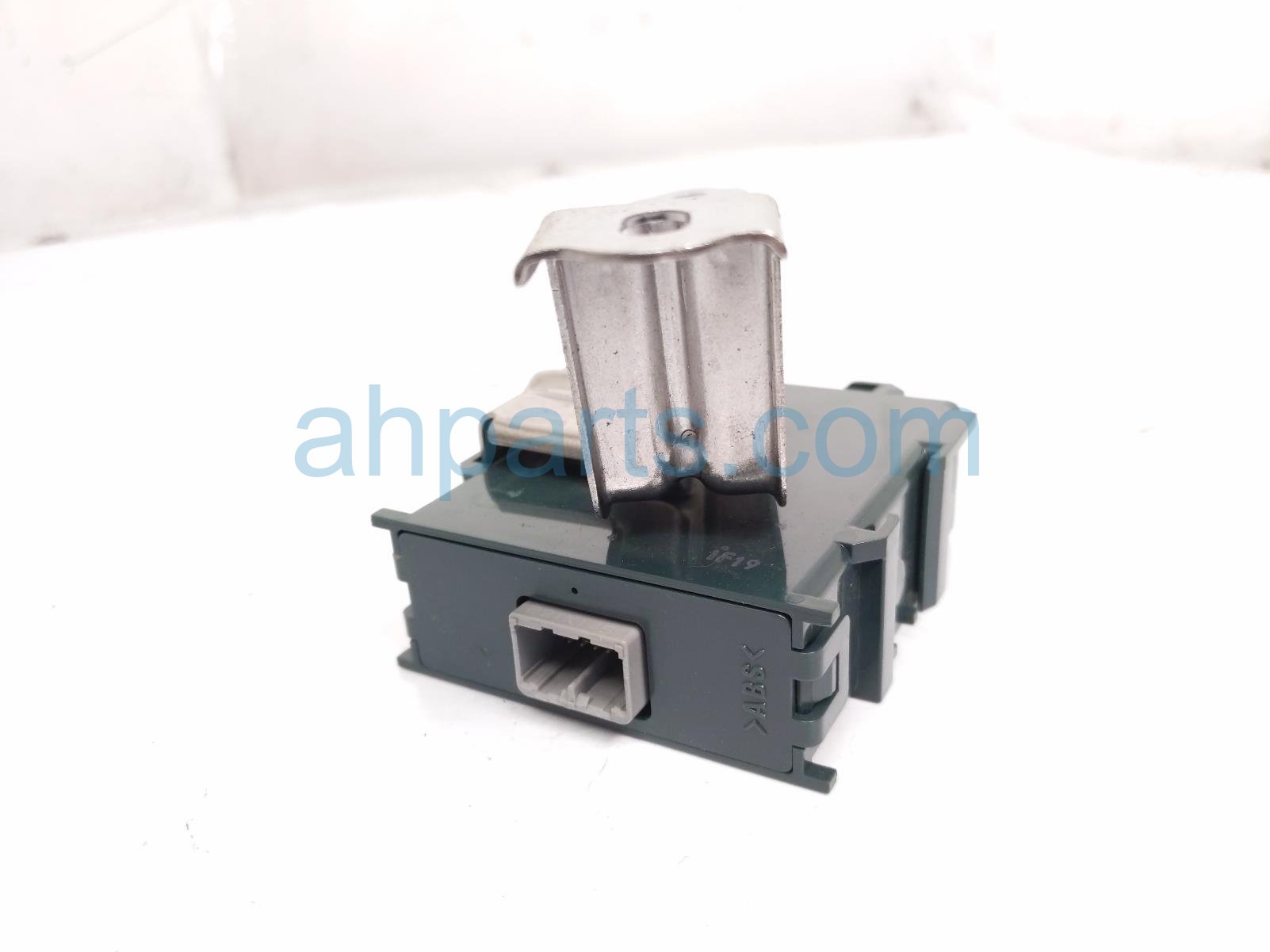 2022 Honda CR V Avas Control Unit Front Driver 37410 TPG A03 Replacement 2022 Honda CR V Avas Control Unit Front Driver 37410 TPG A03 Replacement thumbnail