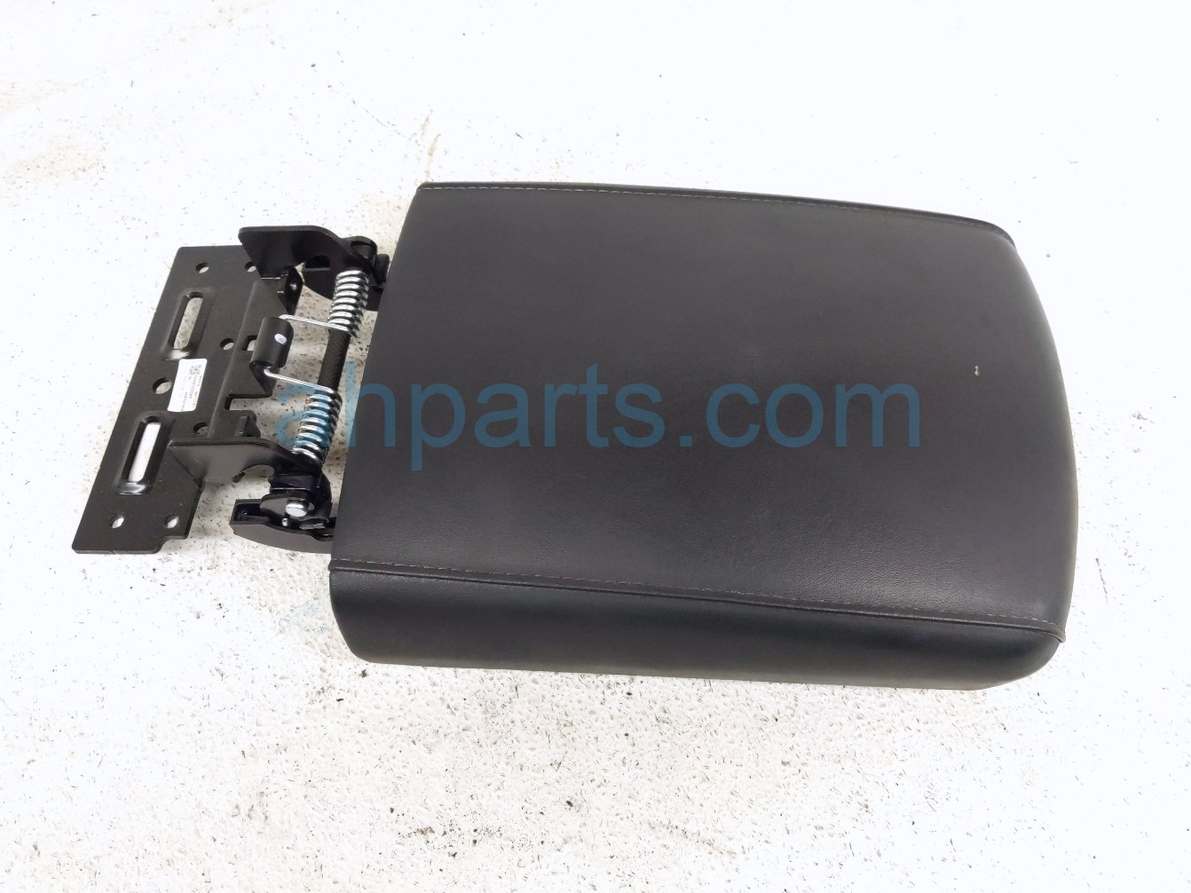 Kia CENTER CONSOLE ARMREST LID - BLACK