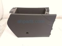 $45 Hyundai CENTER CONSOLE STRG BOX W/USB -GREY $45 Hyundai CENTER CONSOLE STRG BOX W/USB -GREY