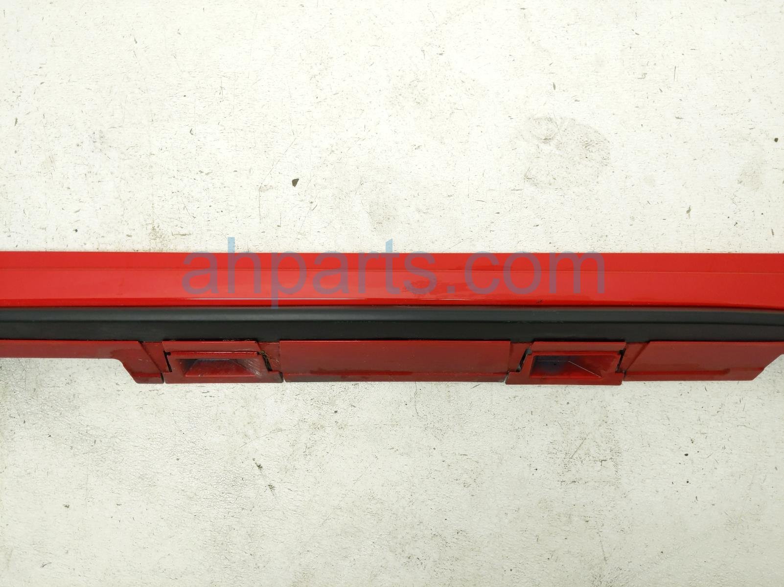 2026 Honda Civic Trim Driver Side Skirt / Rocker Molding Red 71850 T43 000ZB Replacement 2026 Honda Civic Trim Driver Side Skirt / Rocker Molding Red 71850 T43 000ZB Replacement thumbnail
