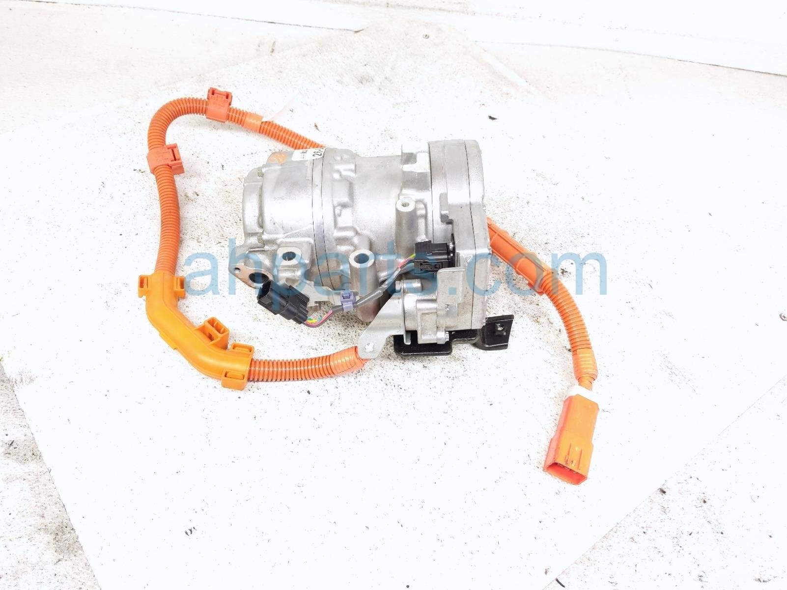  AC PUMP / COMPRESSOR