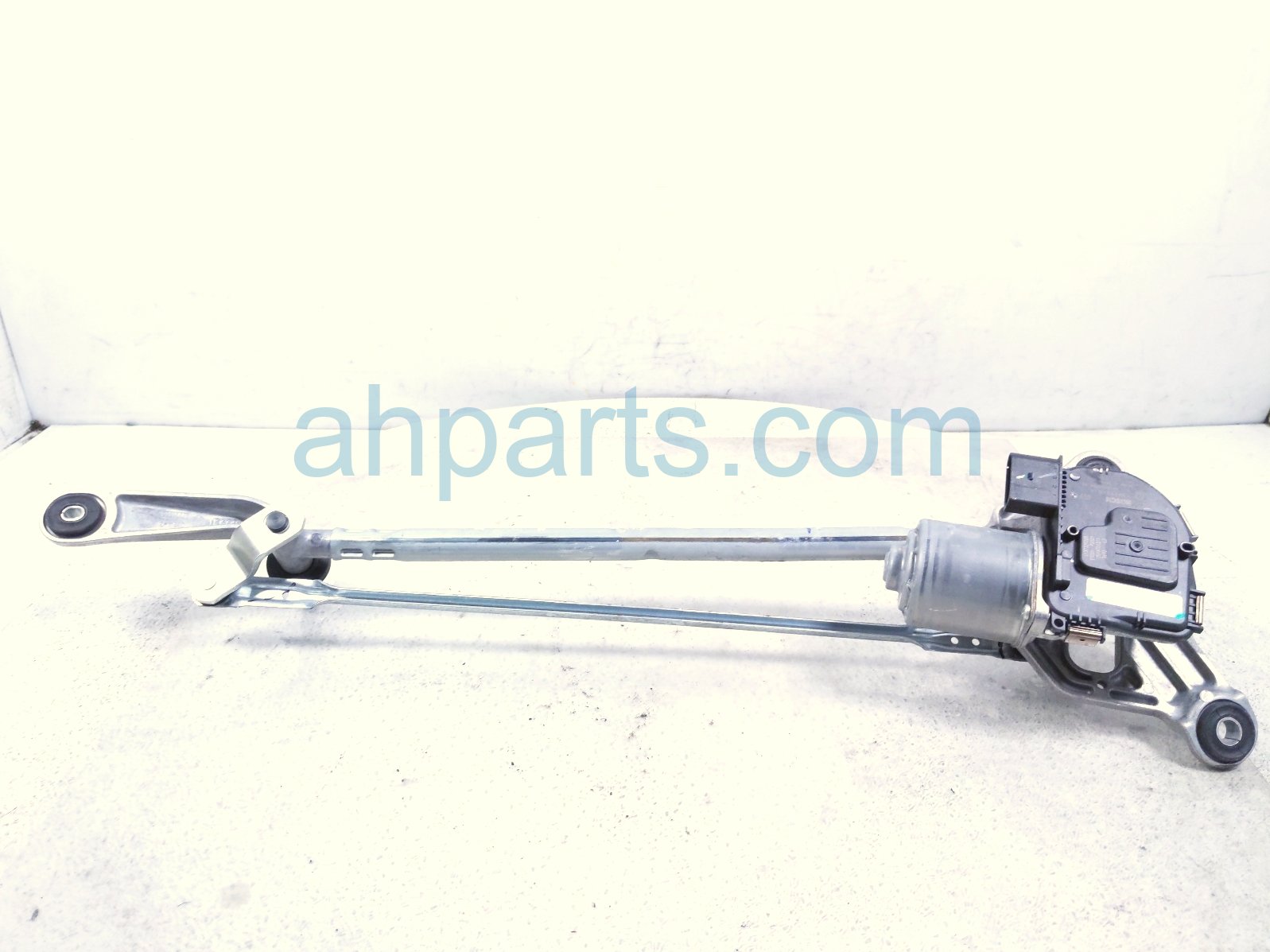 FRT WINDSHIELD WIPER MOTOR & LINKAGE