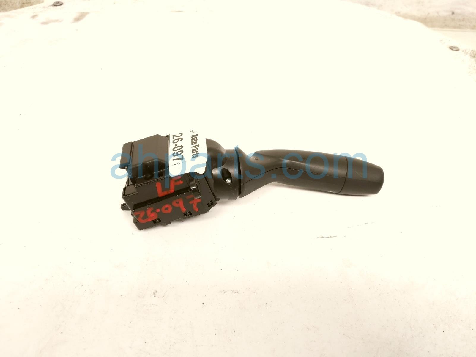 Toyota HEADLAMP / SIGNAL COLUMN SWITCH LH