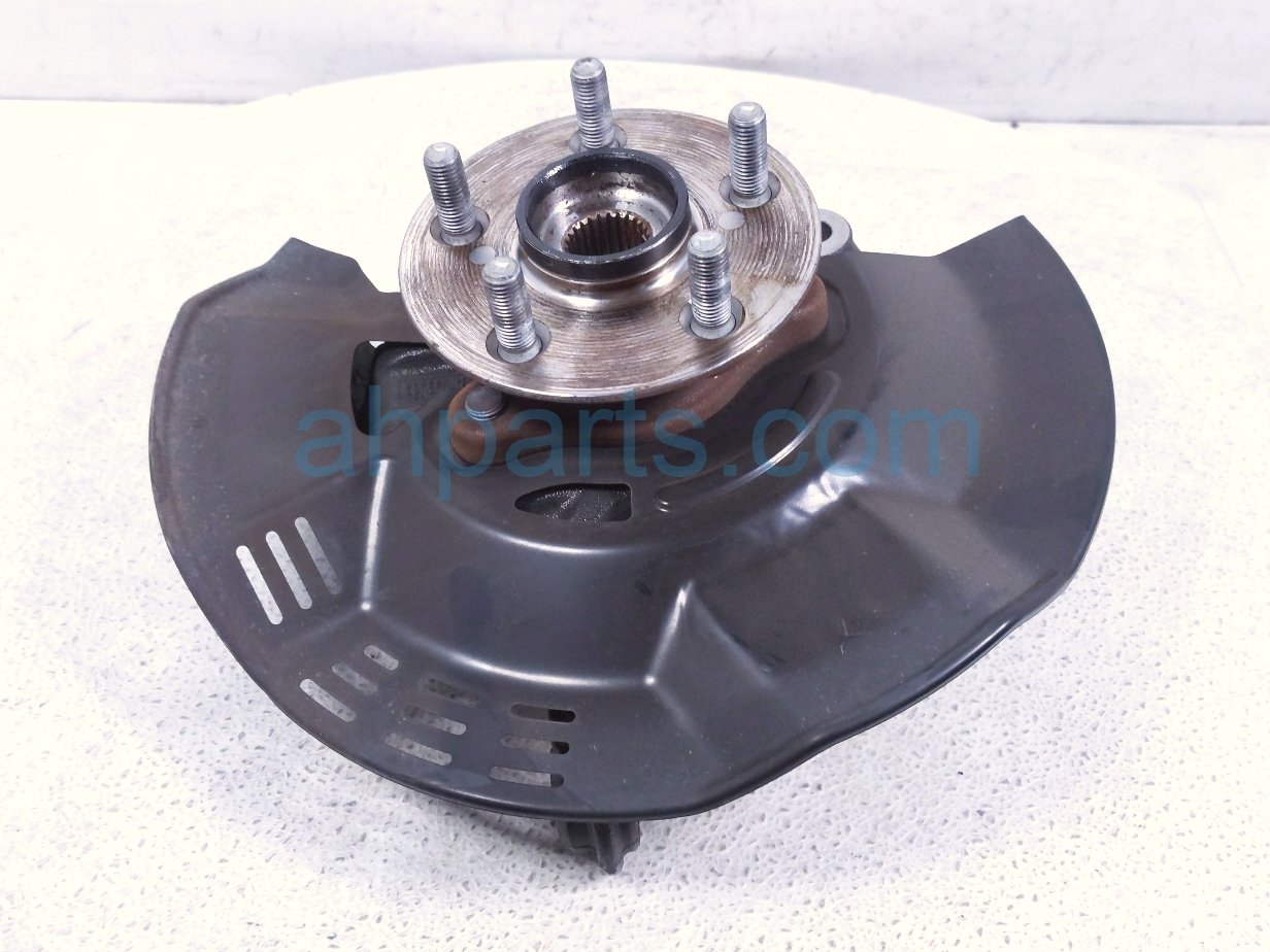 Toyota FR/LH SPINDLE KNUCKLE HUB