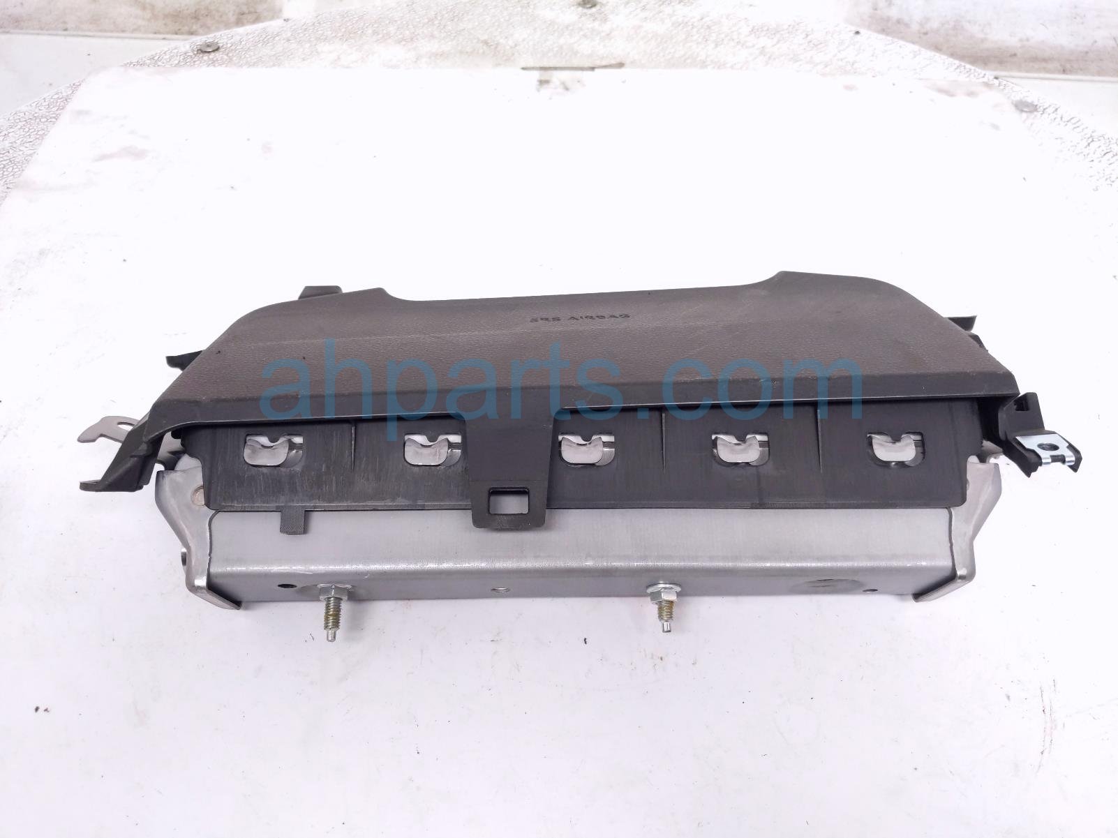 Toyota DRIVER KNEE AIR BAG