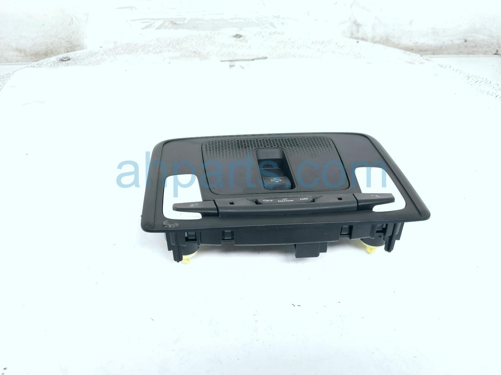  ROOF CONSOLE / MAP LIGHT - BLK HTBK