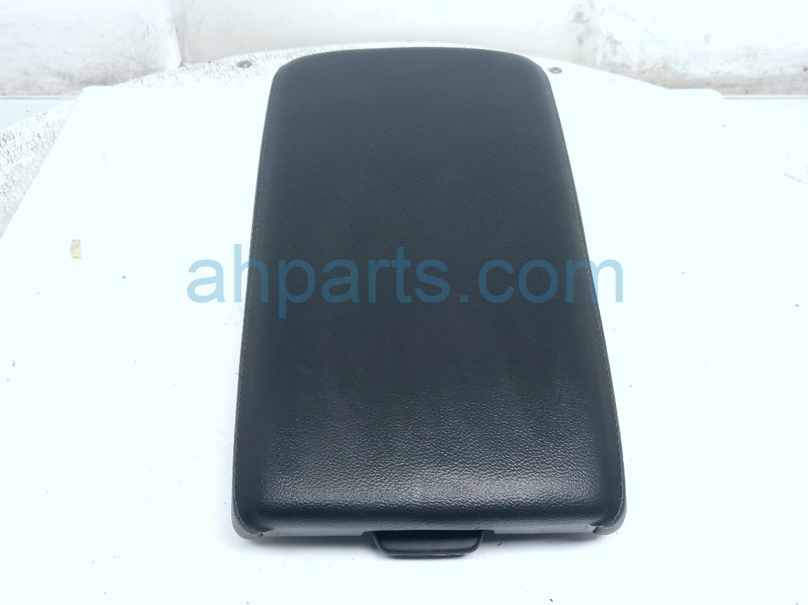 Honda CENTER CONSOLE LID/ARMREST - BLACK