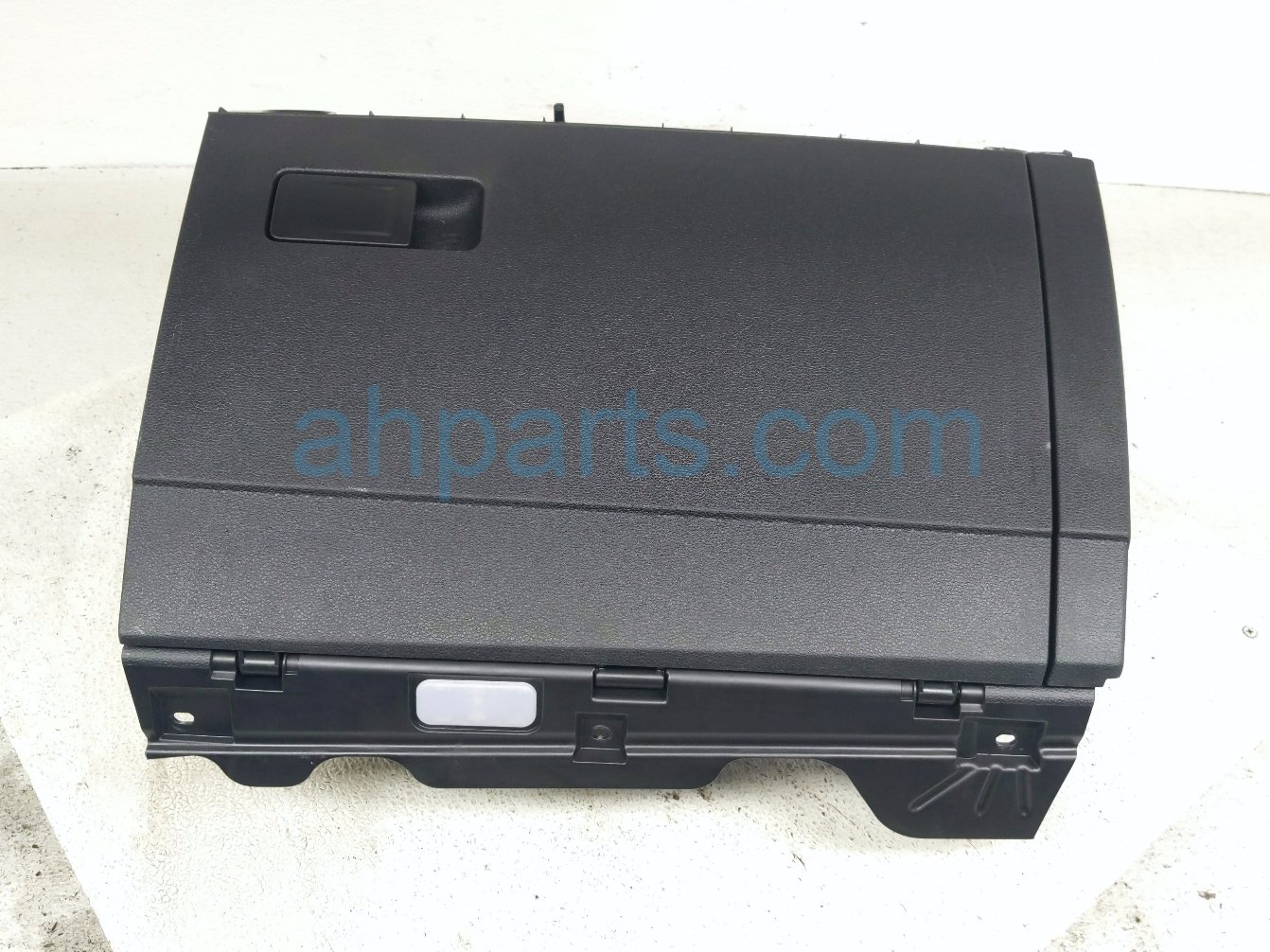 Volkswagen GLOVE COMPARTMENT BOX - BLACK