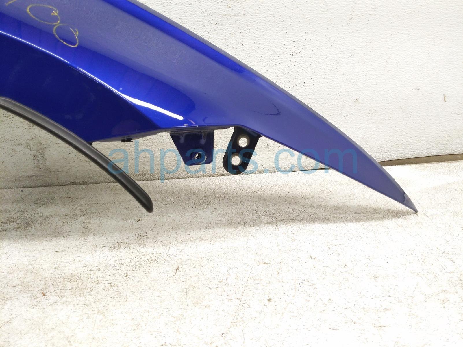 2023 Volkswagen Golf Front Passenger Fender Blue 5H0 821 022 B Replacement 2023 Volkswagen Golf Front Passenger Fender Blue 5H0 821 022 B Replacement thumbnail