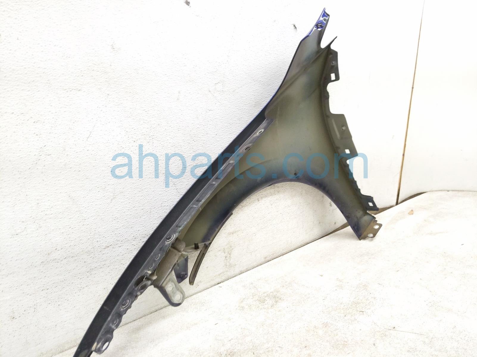 2023 Volkswagen Golf Front Passenger Fender Blue 5H0 821 022 B Replacement 2023 Volkswagen Golf Front Passenger Fender Blue 5H0 821 022 B Replacement thumbnail