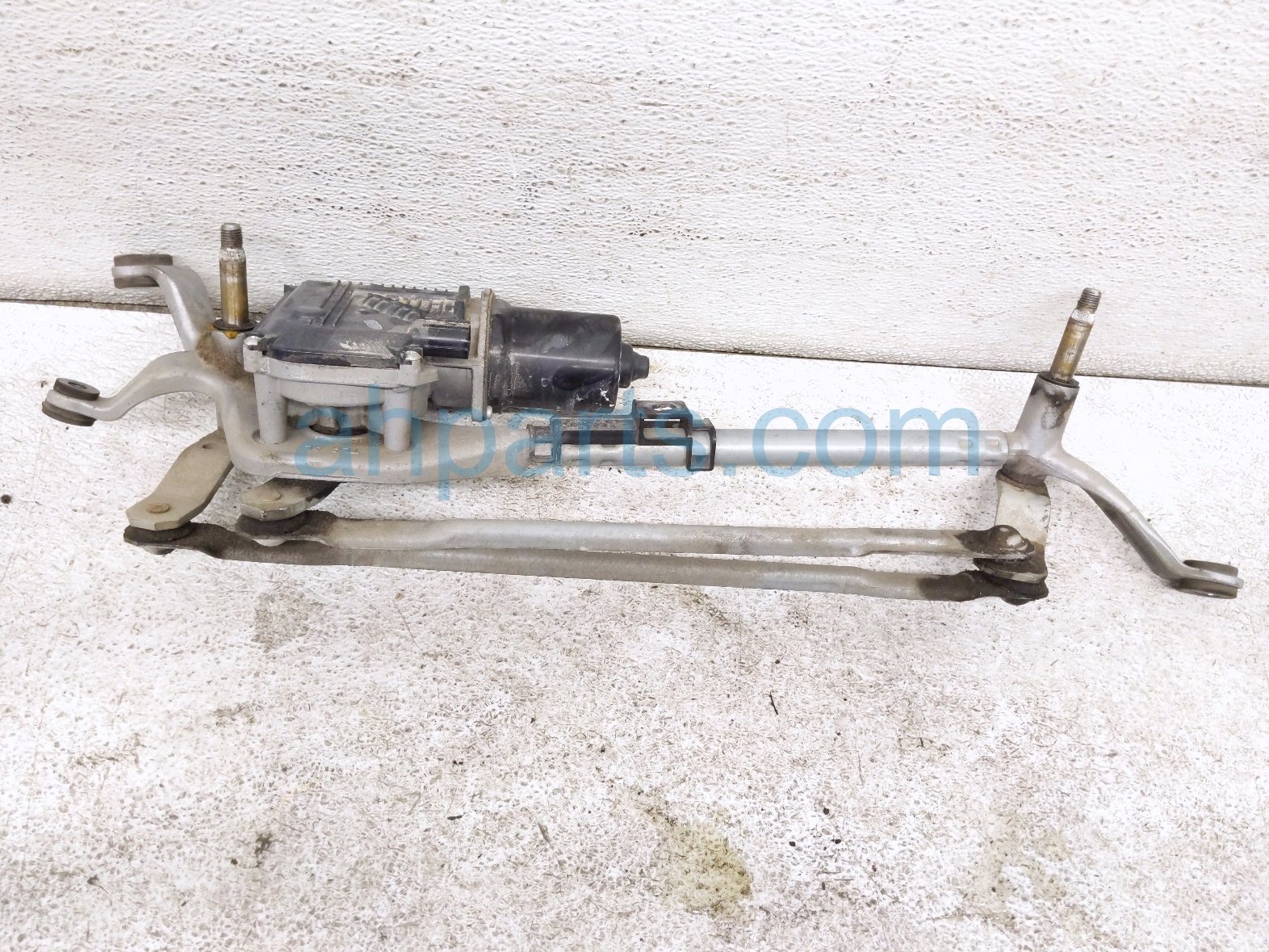 2022 Honda CR V Front Arms Frt Windshield Wiper Motor & Linkage 76530 TLA A01 Replacement 2022 Honda CR V Front Arms Frt Windshield Wiper Motor & Linkage 76530 TLA A01 Replacement thumbnail