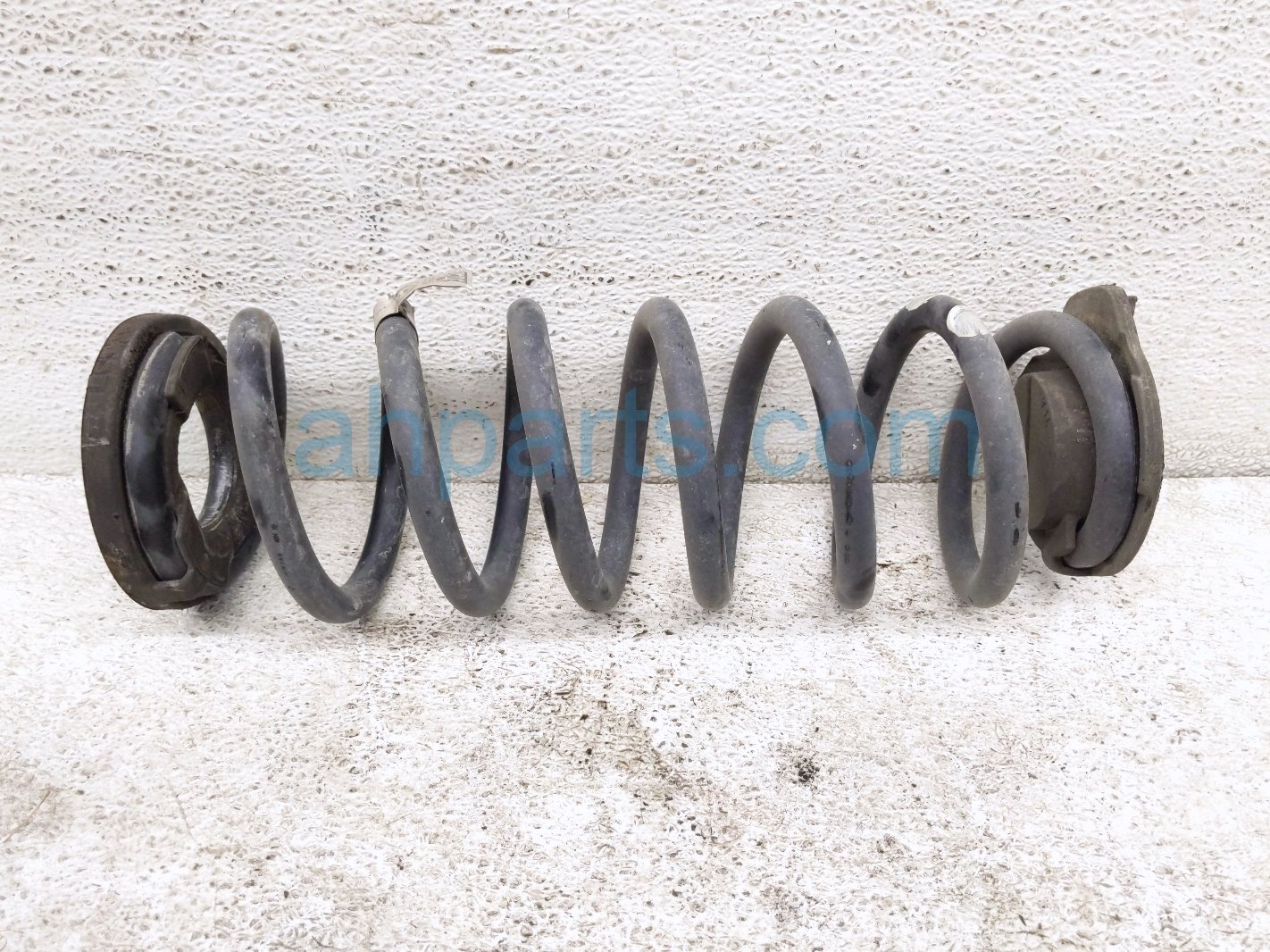 2022 Honda CR V Strut / / Shock Absorber Rear Driver Coil Spring Hybrid 52441 TPG A71 Replacement 2022 Honda CR V Strut / / Shock Absorber Rear Driver Coil Spring Hybrid 52441 TPG A71 Replacement thumbnail