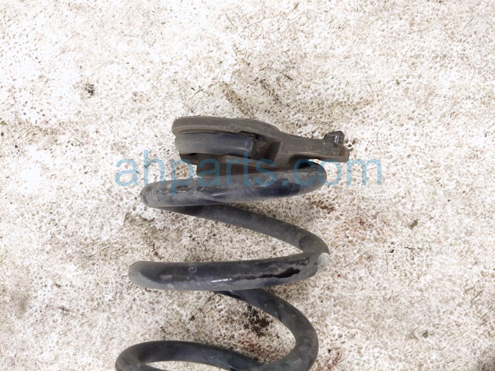 2022 Honda CR V Strut / / Shock Absorber Rear Driver Coil Spring Hybrid 52441 TPG A71 Replacement 2022 Honda CR V Strut / / Shock Absorber Rear Driver Coil Spring Hybrid 52441 TPG A71 Replacement thumbnail