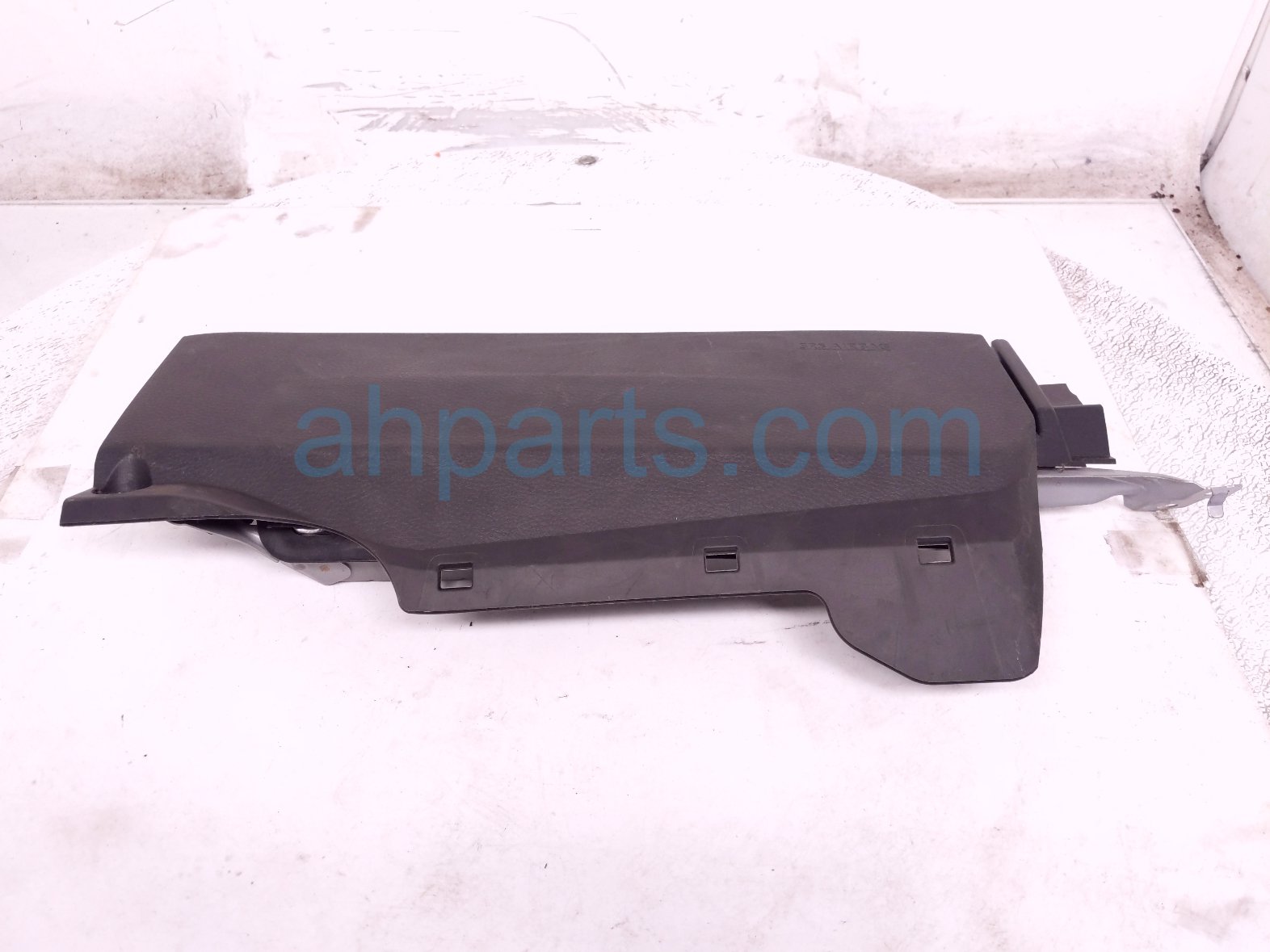 2019 Toyota Tacoma Passenger Knee Airbag Blk 73990 04010 C0 Replacement 2019 Toyota Tacoma Passenger Knee Airbag Blk 73990 04010 C0 Replacement thumbnail