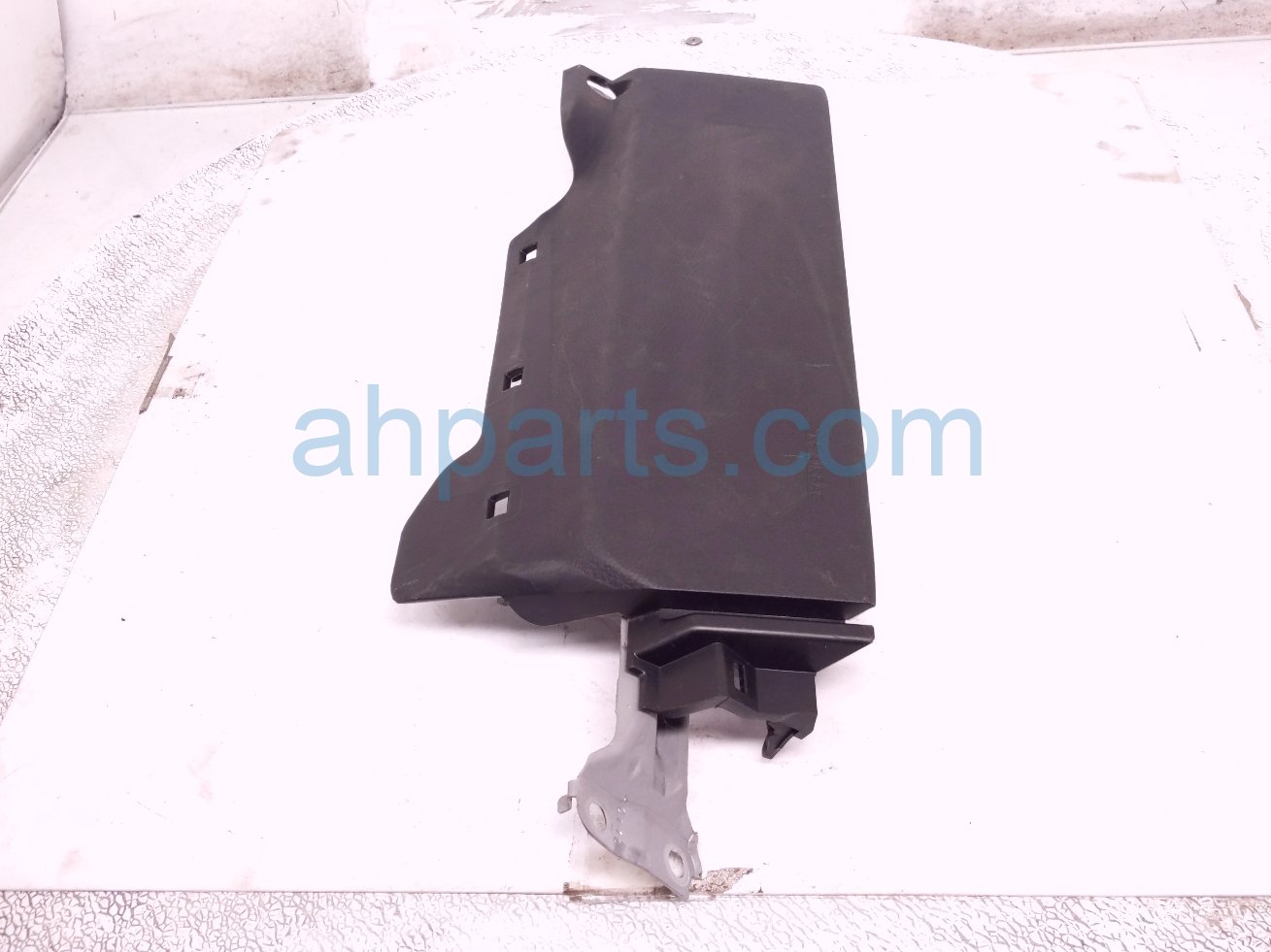 2019 Toyota Tacoma Passenger Knee Airbag Blk 73990 04010 C0 Replacement 2019 Toyota Tacoma Passenger Knee Airbag Blk 73990 04010 C0 Replacement thumbnail