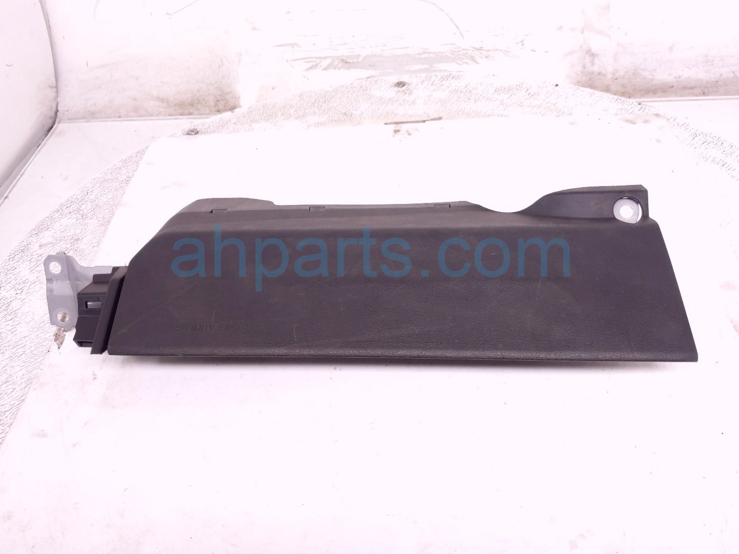 2019 Toyota Tacoma Passenger Knee Airbag Blk 73990 04010 C0 Replacement 2019 Toyota Tacoma Passenger Knee Airbag Blk 73990 04010 C0 Replacement thumbnail