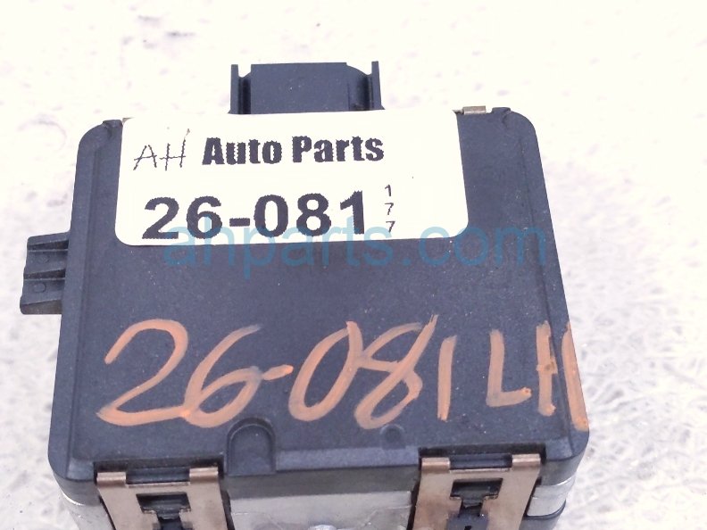 Audi RR/LH BLIND SPOT DETECTION RADAR