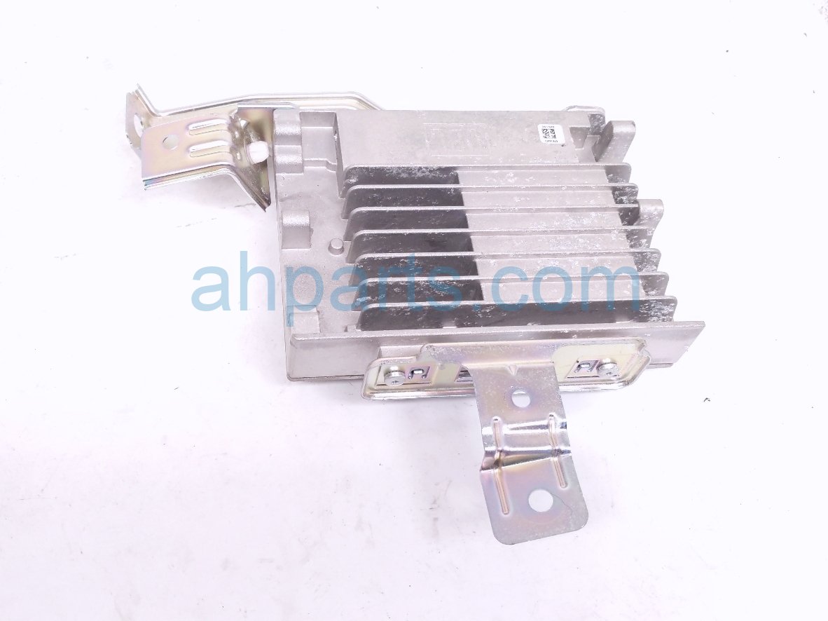 2019 Toyota Tacoma Audio Amplifier Rear Right 86280 04071 Replacement 2019 Toyota Tacoma Audio Amplifier Rear Right 86280 04071 Replacement thumbnail