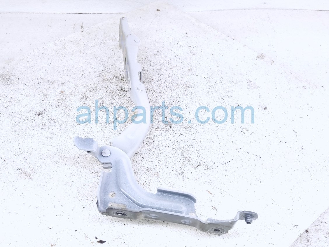 2021 Ford F150 Passenger Hood Hinge White ML3Z 16796 A Replacement 2021 Ford F150 Passenger Hood Hinge White ML3Z 16796 A Replacement thumbnail
