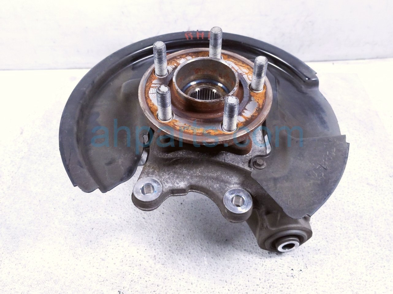 Ford RR/RH SPINDLE KNUCKLE HUB