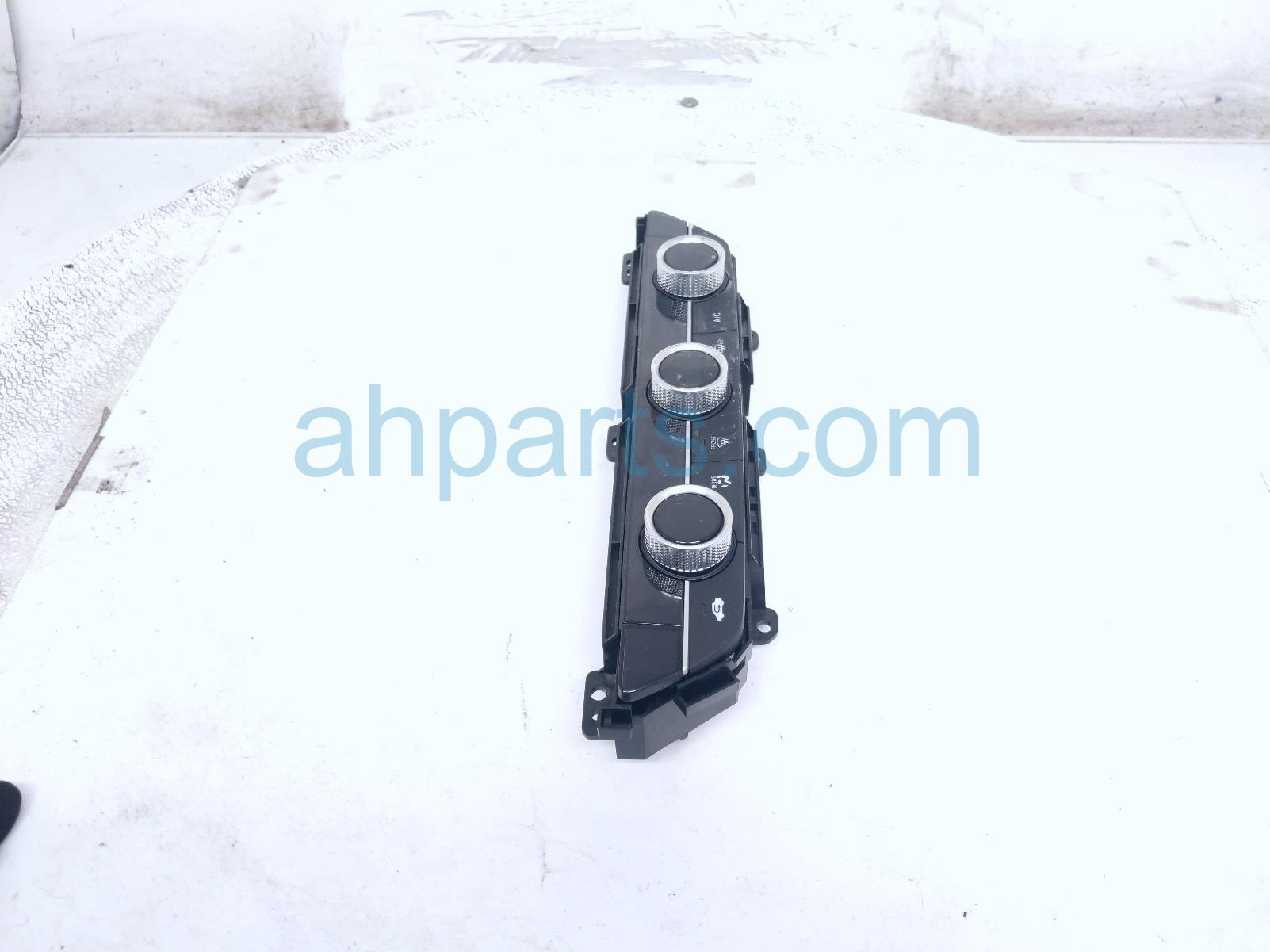 2026 Civic Temperature Climate Heater/ac Control(on Dash) 79610 T22 A31ZA Replacement 2026 Civic Temperature Climate Heater/ac Control(on Dash) 79610 T22 A31ZA Replacement thumbnail