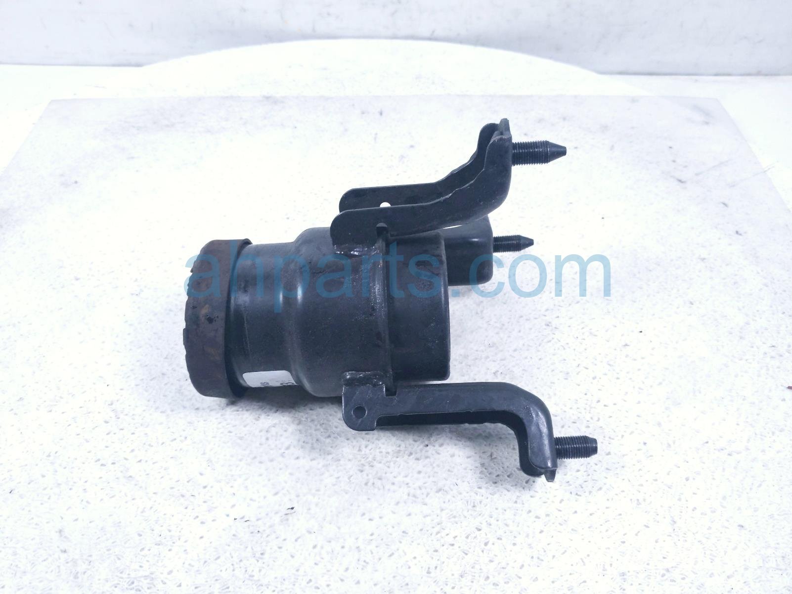 Lexus FRONT ENGINE MOUNT - 2.5L HYB