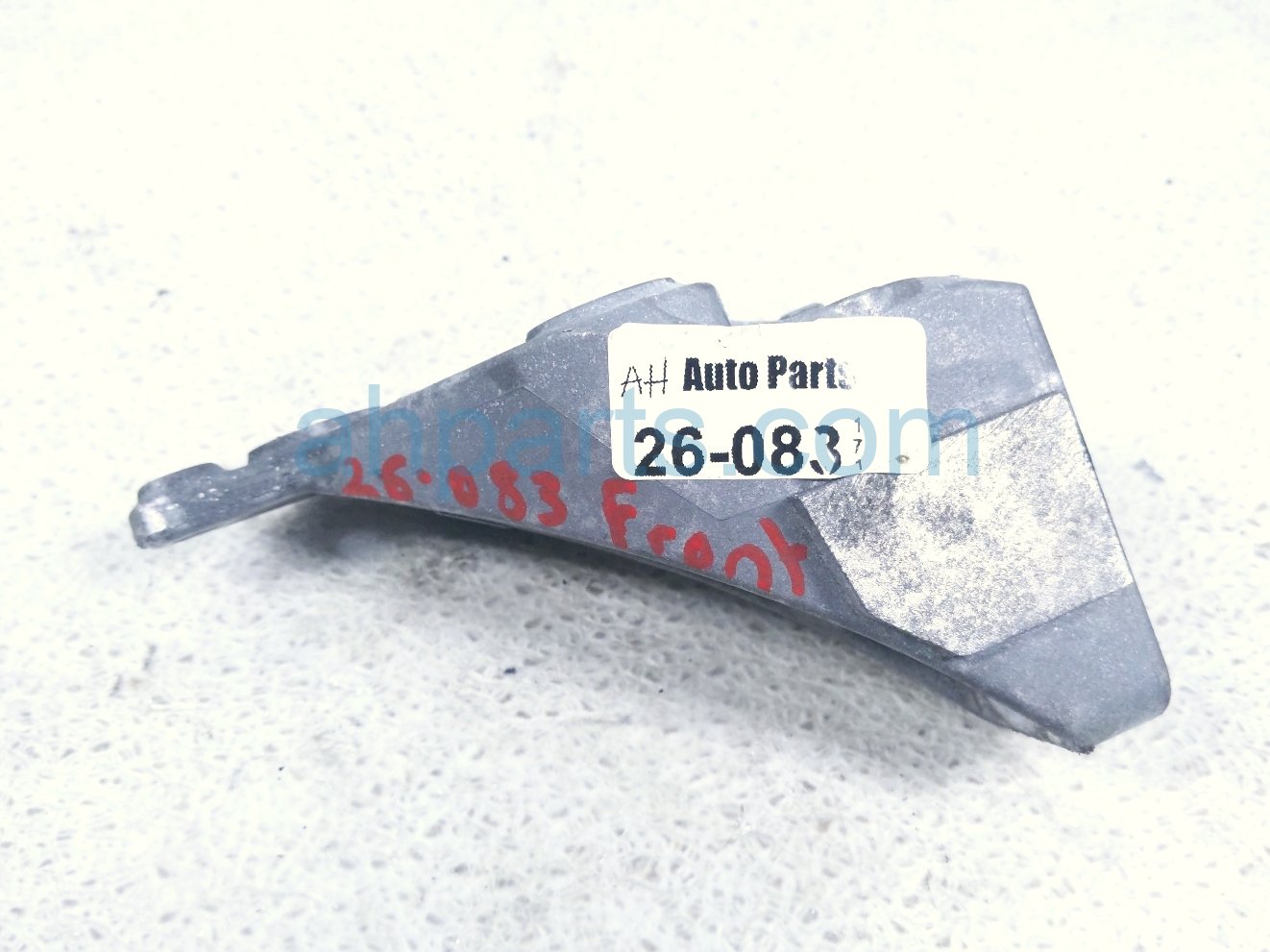 Lexus FRONT ENGINE MOUNT BRKT - 2.5L HYB