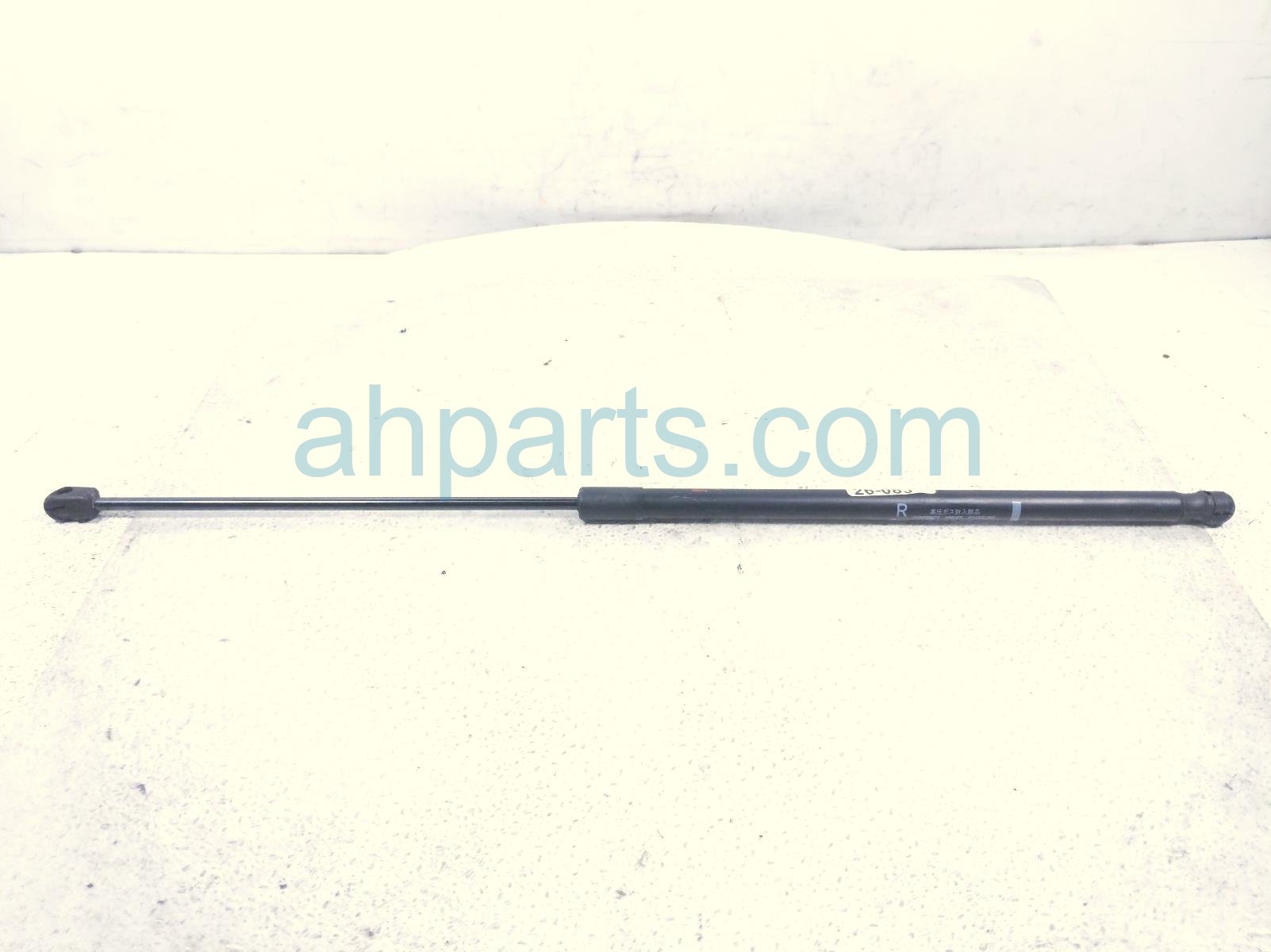 Lexus RH HOOD STRUT / LIFT CYLINDER